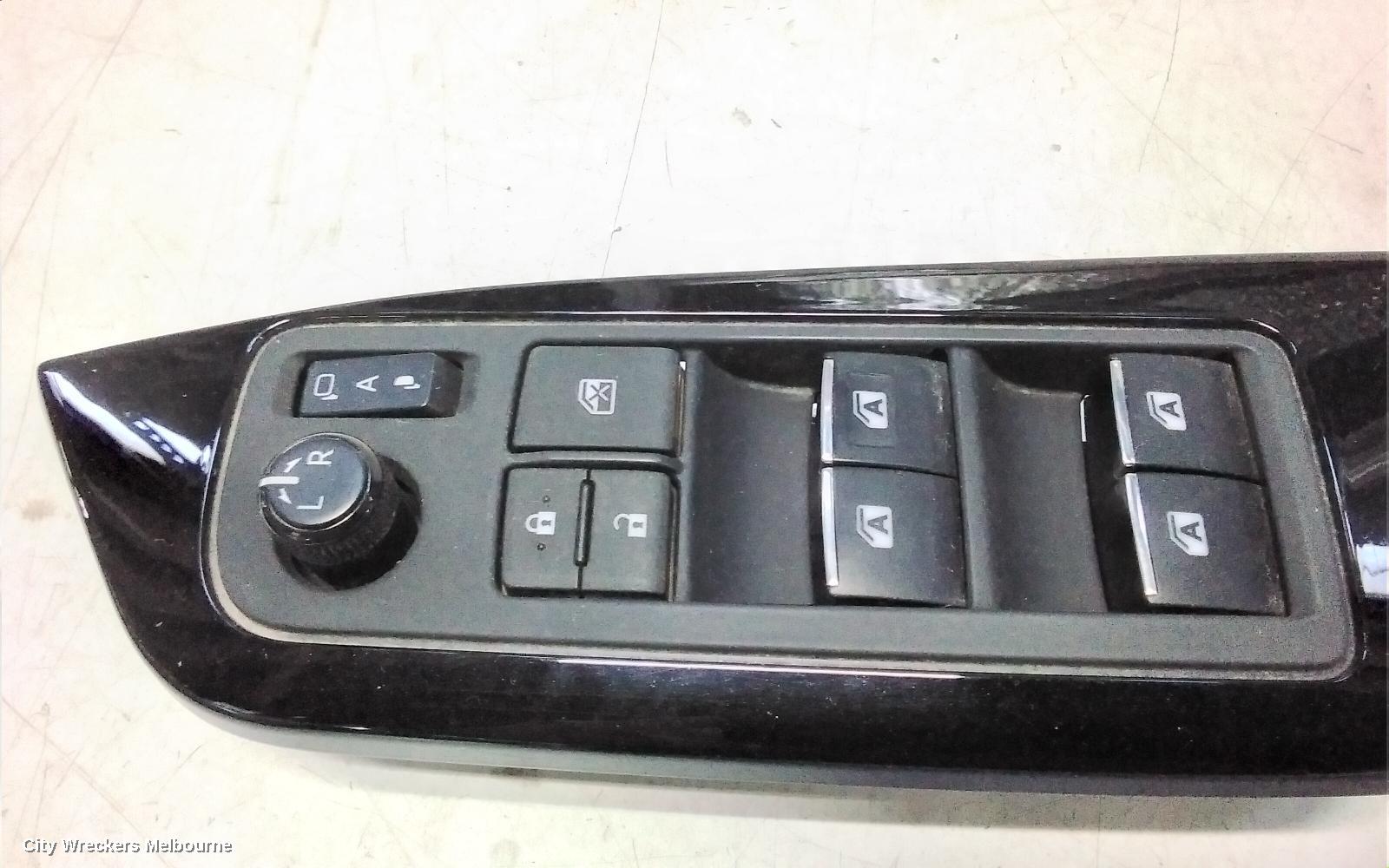 TOYOTA C-HR PWR DR WIND SWITCH, RH FRONT (MASTER SWITCH), NON AUTO TYPE, GEN 1, 12/2016 ONWARDS - Image 3