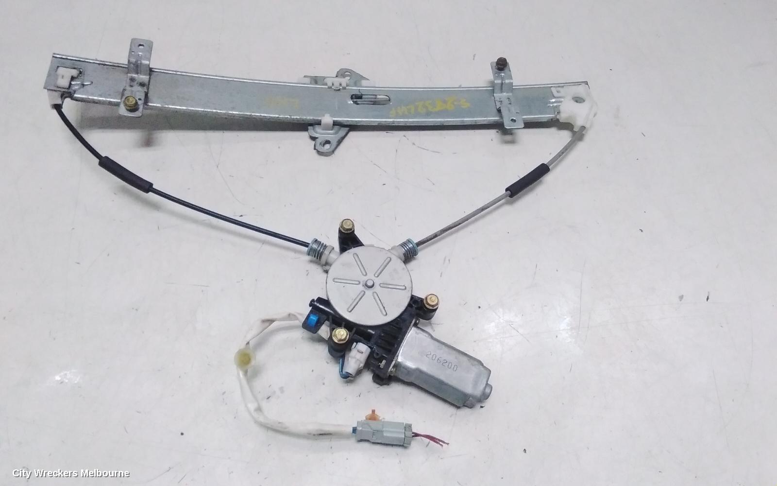 HONDA CIVIC LEFT FRONT WINDOW REG/MOTOR, 7TH GEN, POWER, 5DR HATCH, 11/2000 - 12/2005 - Image 1