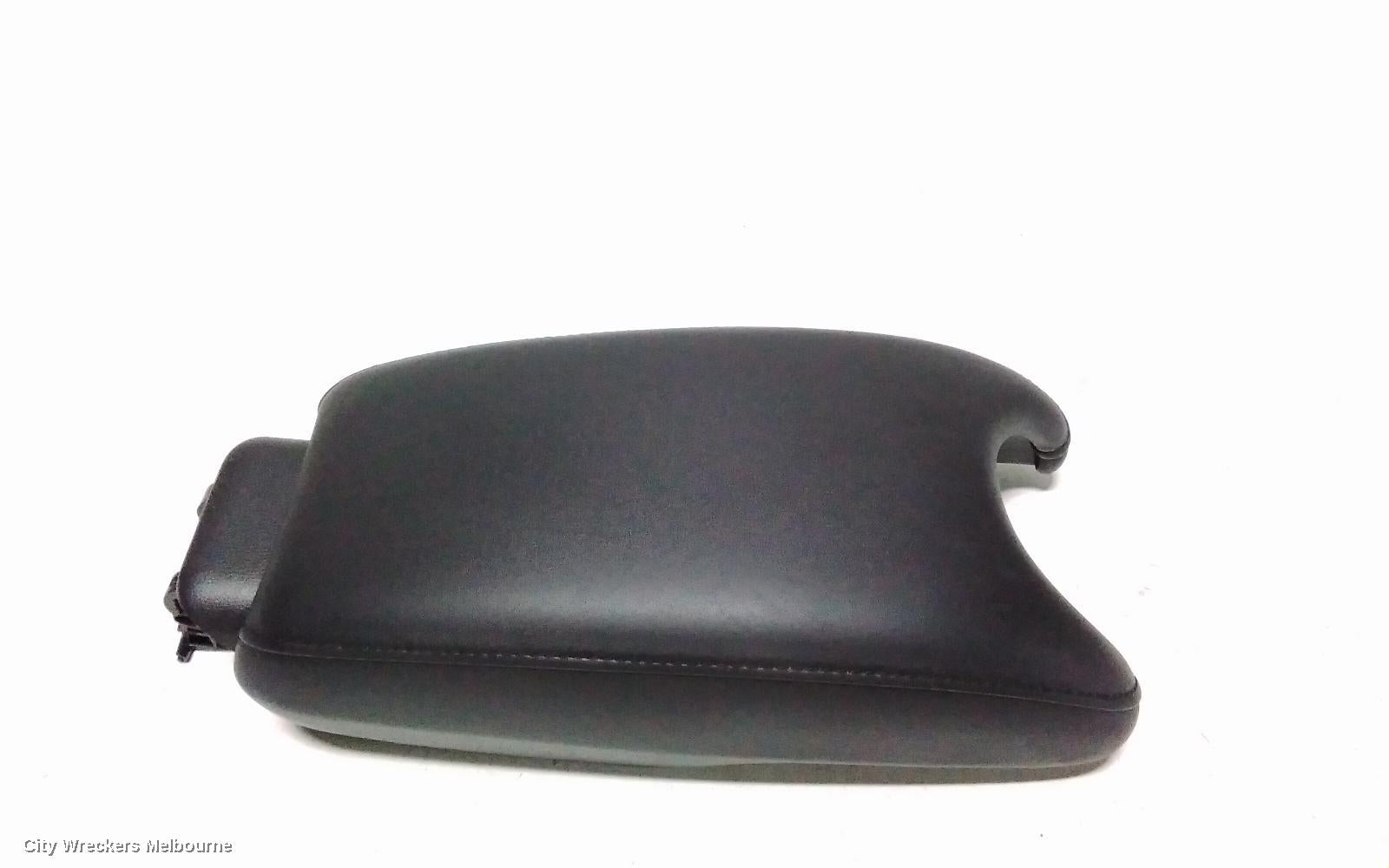 HONDA HRV CONSOLE, RU, 12/2014 - 10/2021 - Image 1