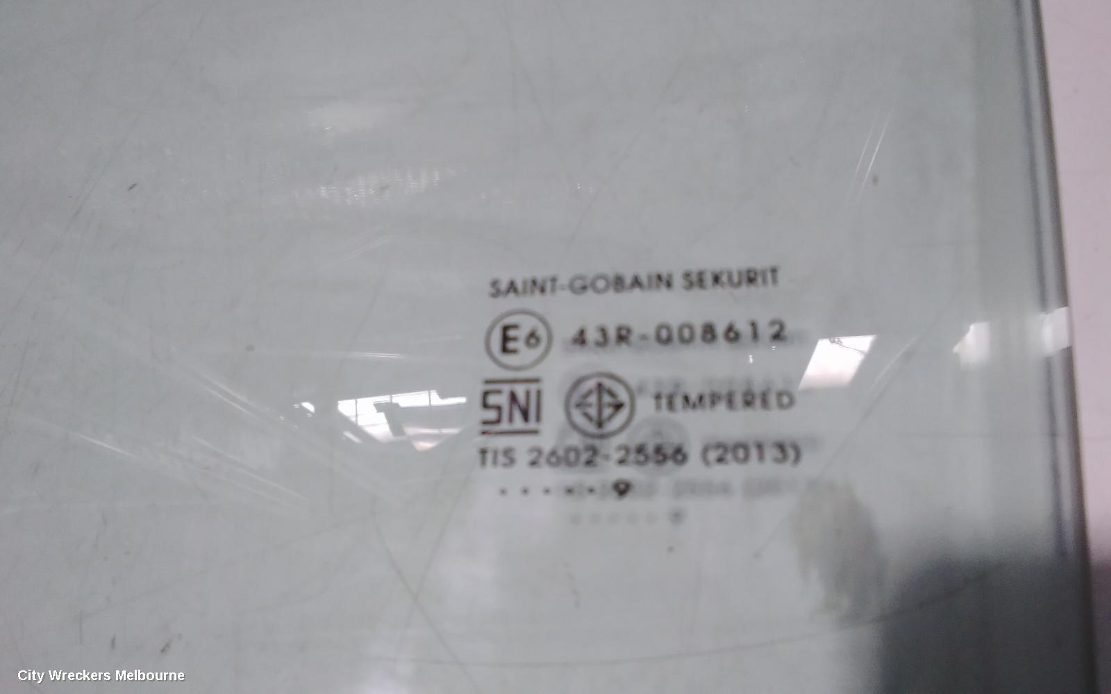 MITSUBISHI TRITON LEFT FRONT DOOR WINDOW, SINGLE/DUAL CAB, MQ, 04/2015 ONWARDS - Image 2
