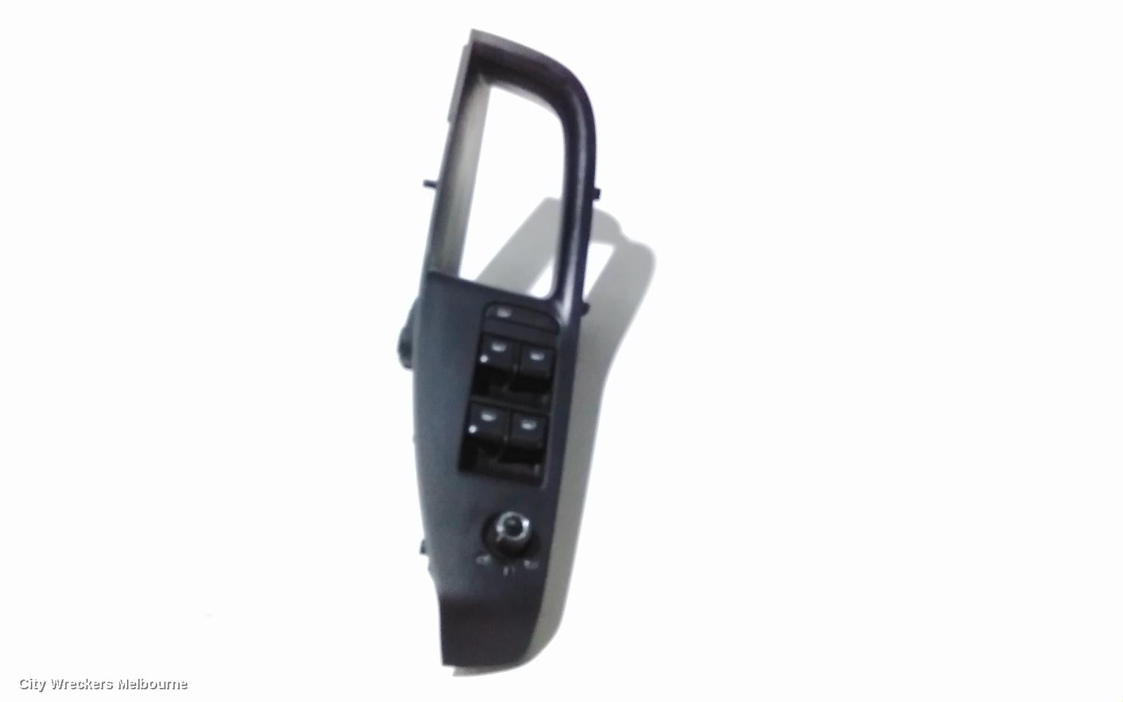 AUDI Q5 PWR DR WIND SWITCH, RH FRONT (MASTER SWITCH), 8R, 03/2009 - 06/2012 - Image 2