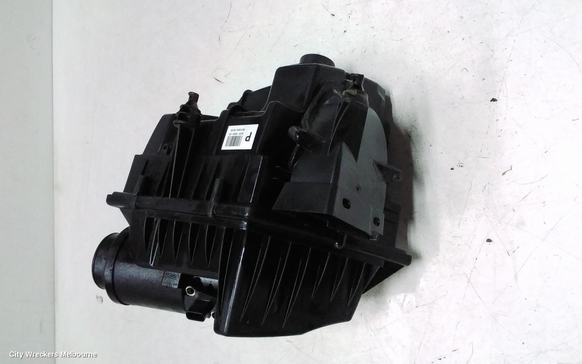 LAND ROVER DISCOVERY SPORT AIR CLEANER/BOX, AIR CLEANER, L550, 2.0, PETROL, 01/2015 - 06/2019 - Image 1