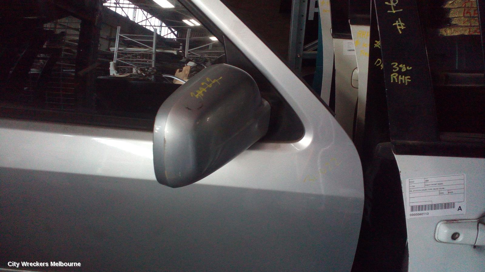 HONDA CRV RIGHT DOOR MIRROR, RD7, POWER, COLOUR CODED, 12/2001 - 02/2007 - Image 1