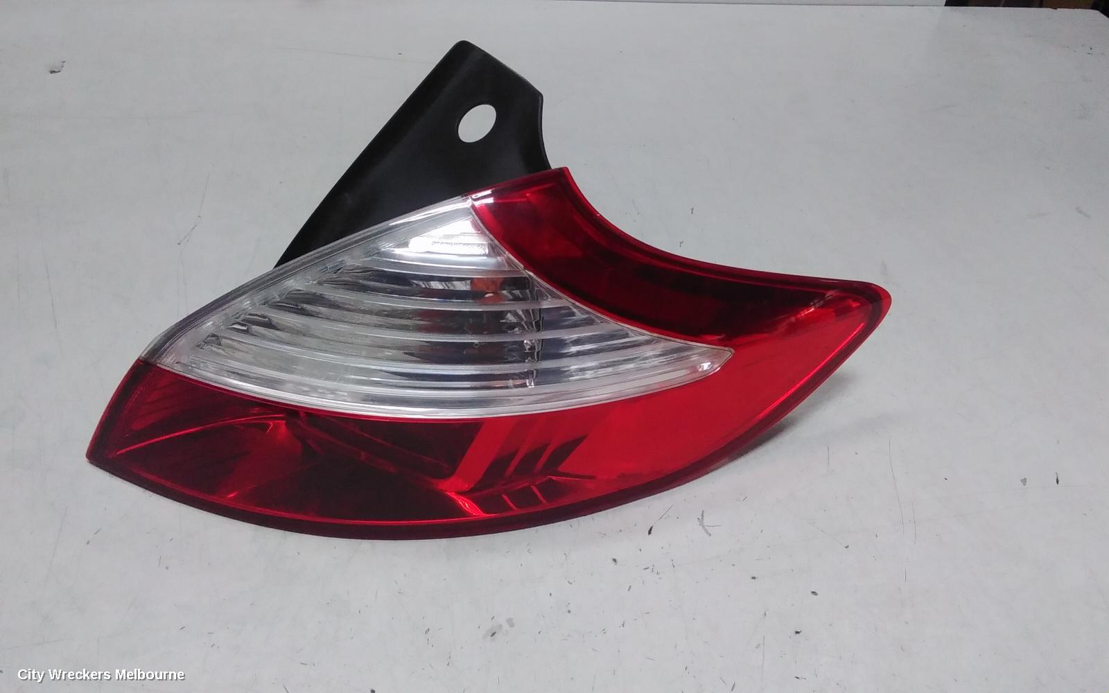 RENAULT MEGANE RIGHT TAILLIGHT, IN BODY, X32/B95, 5DR HATCH, RED, 09/2010 - 05/2016 - Image 1