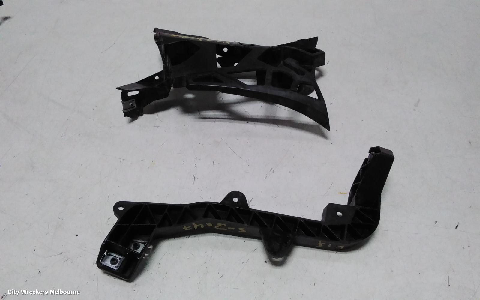 MERCEDES GLE CLASS, C292/W166 06/2015 - 04/2019, LHS HEADLIGHT BRACKET: 143192 - Image 3