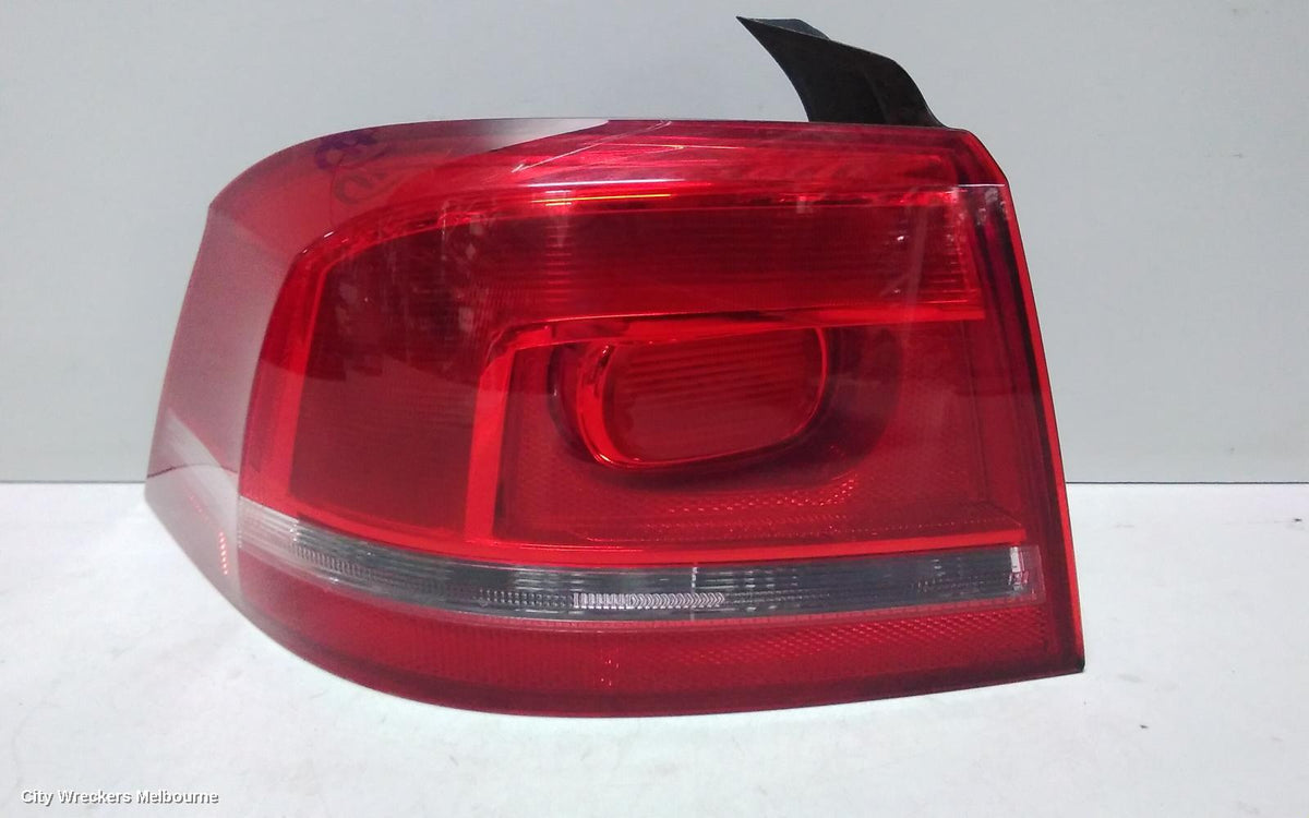 VOLKSWAGEN PASSAT LEFT TAILLIGHT, 3C/MK6 B7, SEDAN, NON LED TYPE, 09/2010 - 05/2015 - Image 3