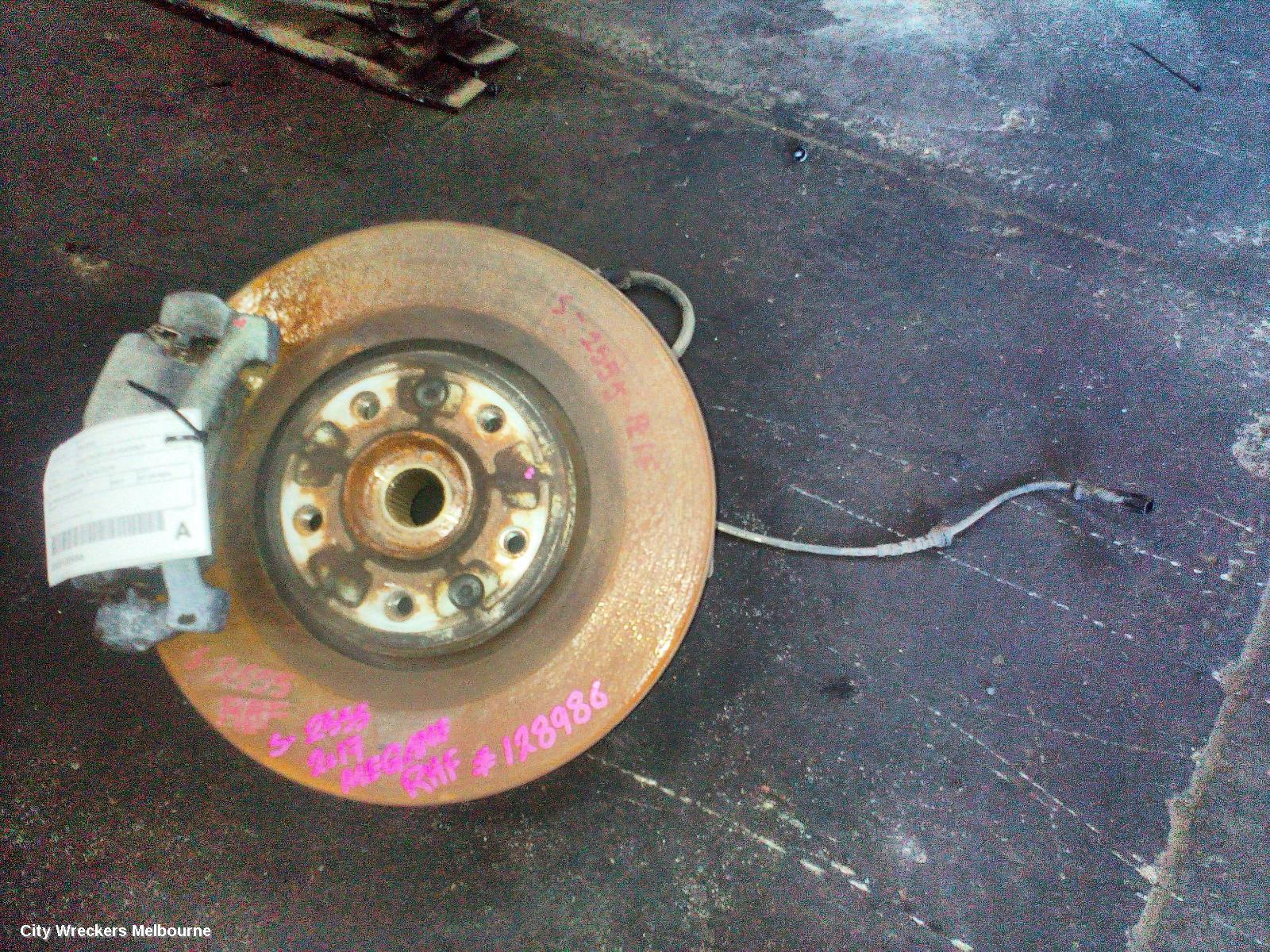 RENAULT MEGANE RIGHT FRONT HUB ASSEMBLY, PETROL, 1.6, BFB/KFB, 06/2016 - 02/2020 - Image 2