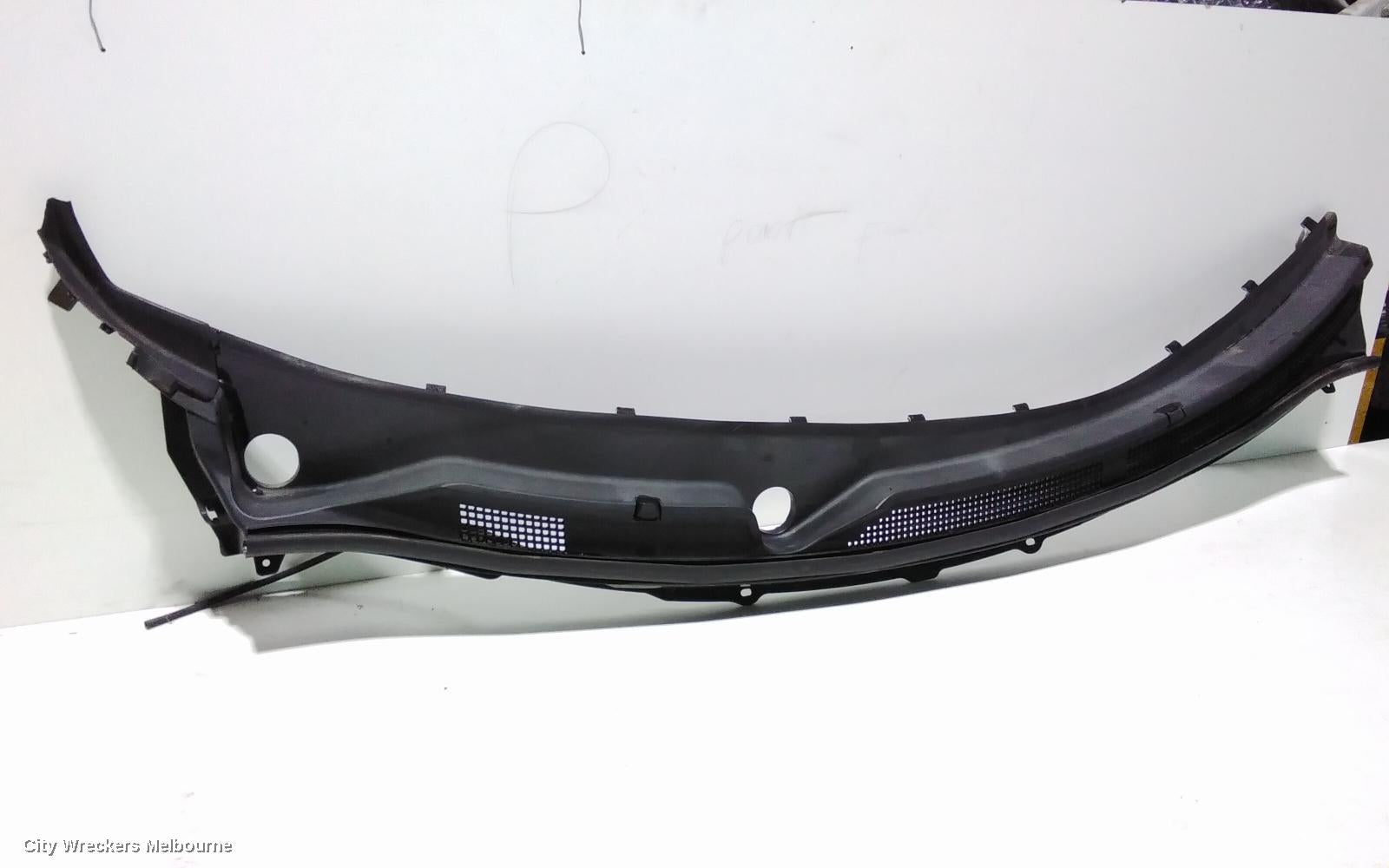 RENAULT KALEOS PLENUM CHAMBER, H45 11/2011 - 08/2013 - Image 3