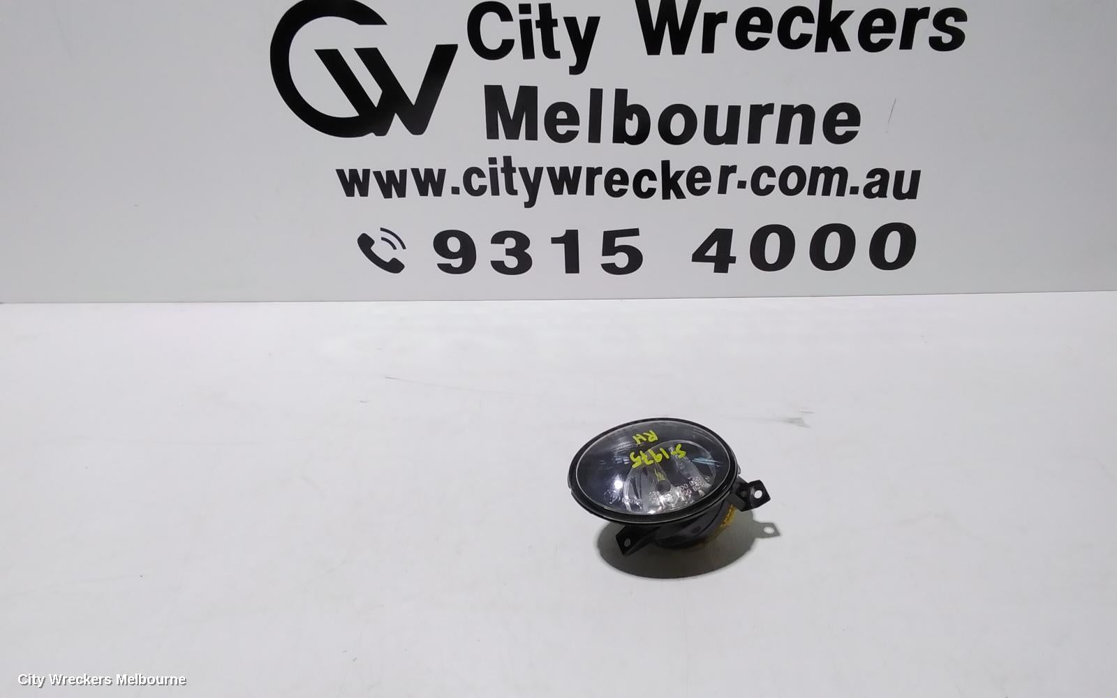 VOLKSWAGEN AMAROK RIGHT INDICATOR/FOG/SIDE, BUMPER FOGLAMP, 2H, 12/2010 - 06/2016 - Image 1