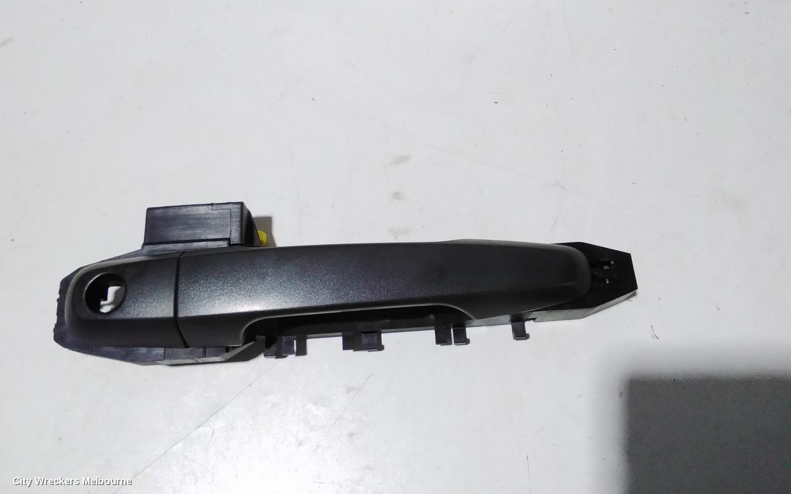 KIA CARNIVAL/GRAND CARNIVAL DOOR HANDLE, OUTER, RH FRONT, YP, 02/2015 - 10/2020 - Image 2