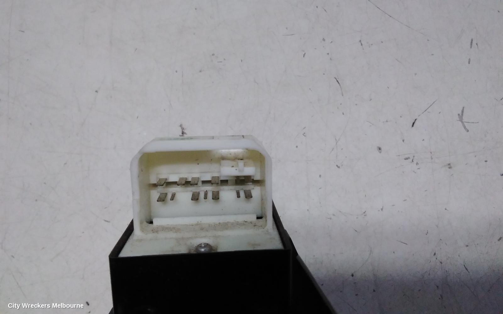 TOYOTA COROLLA PWR DR WIND SWITCH, RH FRONT (MASTER SWITCH), 2 SWITCH TYPE, ZZE122, 12/2001 - 04/2007 - Image 3