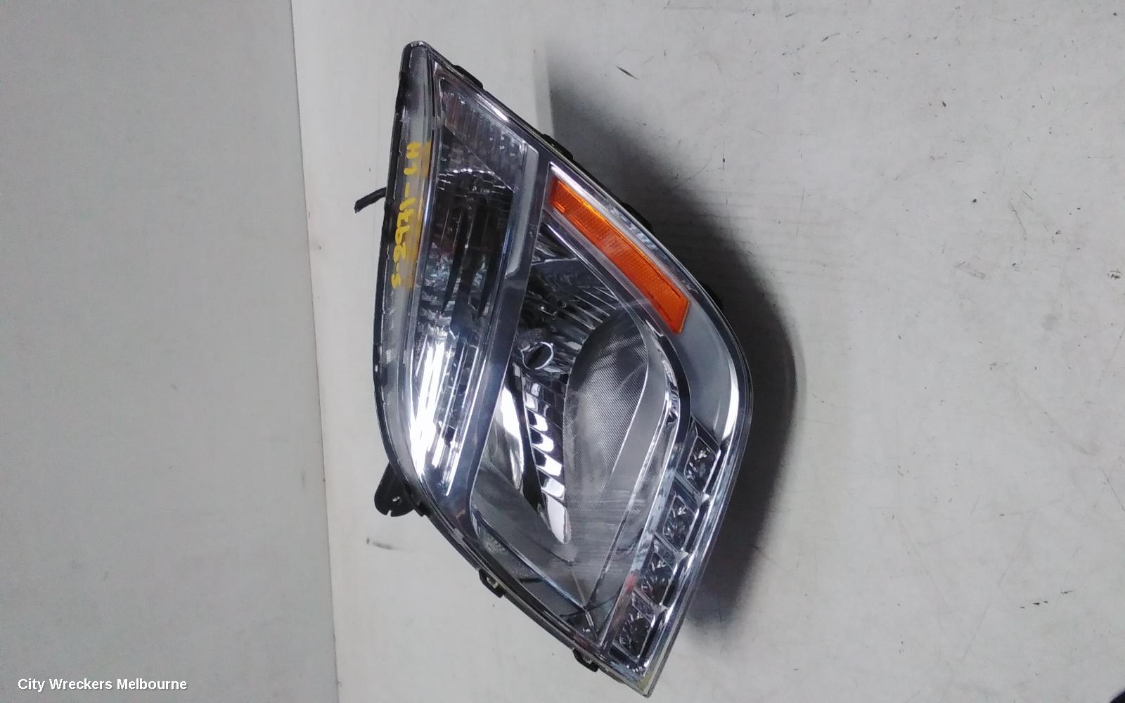 LDV V80 LEFT HEADLAMP, HALOGEN TYPE, 01/2013 - 12/2023 - Image 2