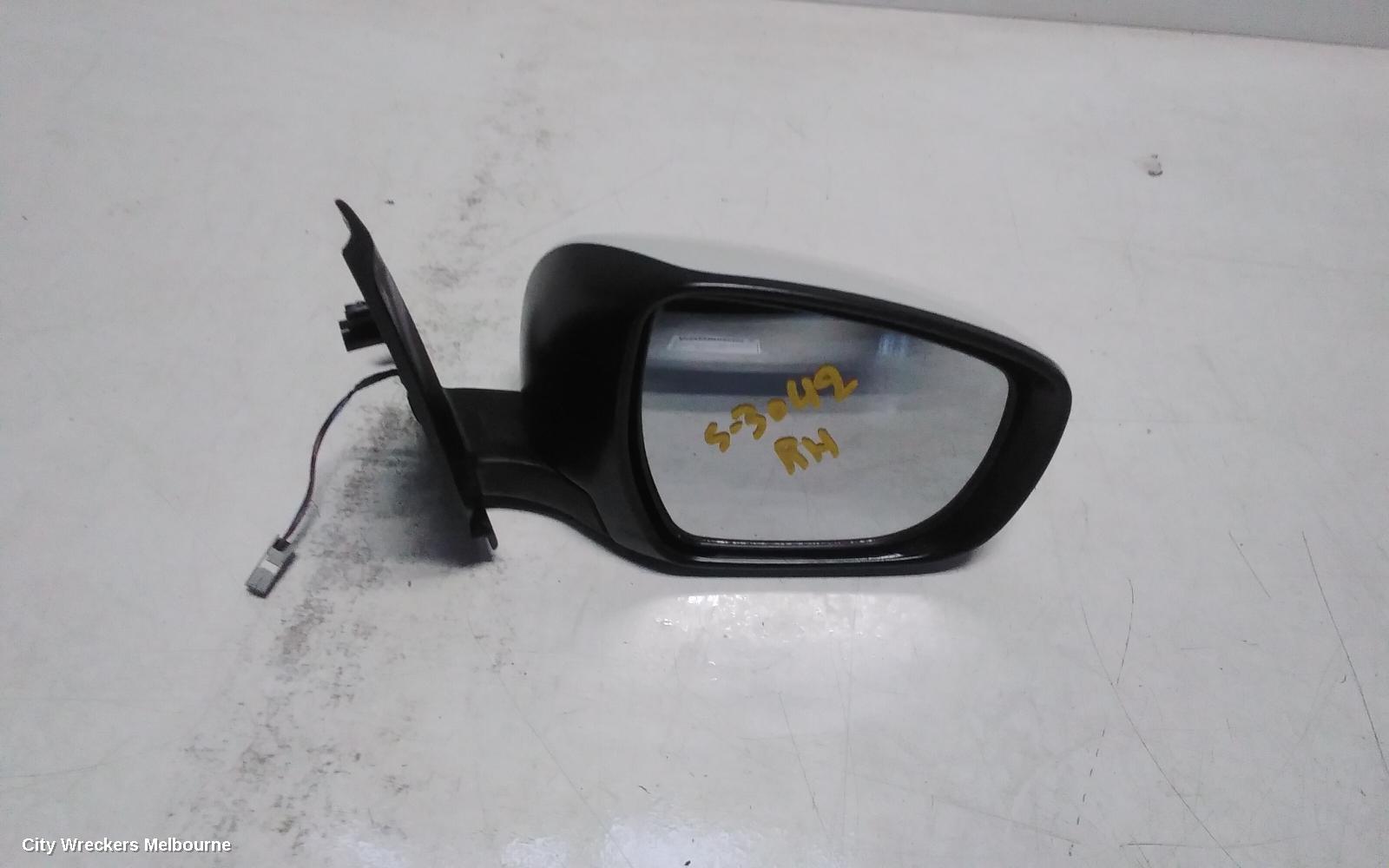 SUZUKI SWIFT RIGHT DOOR MIRROR, AZ, COLOUR CODED, MANUAL FOLDING, NON INDICATOR TYPE, 04/2017 - 03/2021 - Image 1