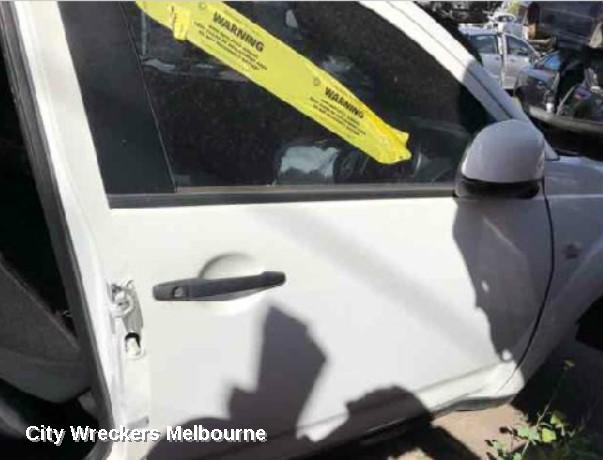 MITSUBISHI OUTLANDER RIGHT FRONT DOOR, ZG, 11/2006 - 09/2009 - Image 3