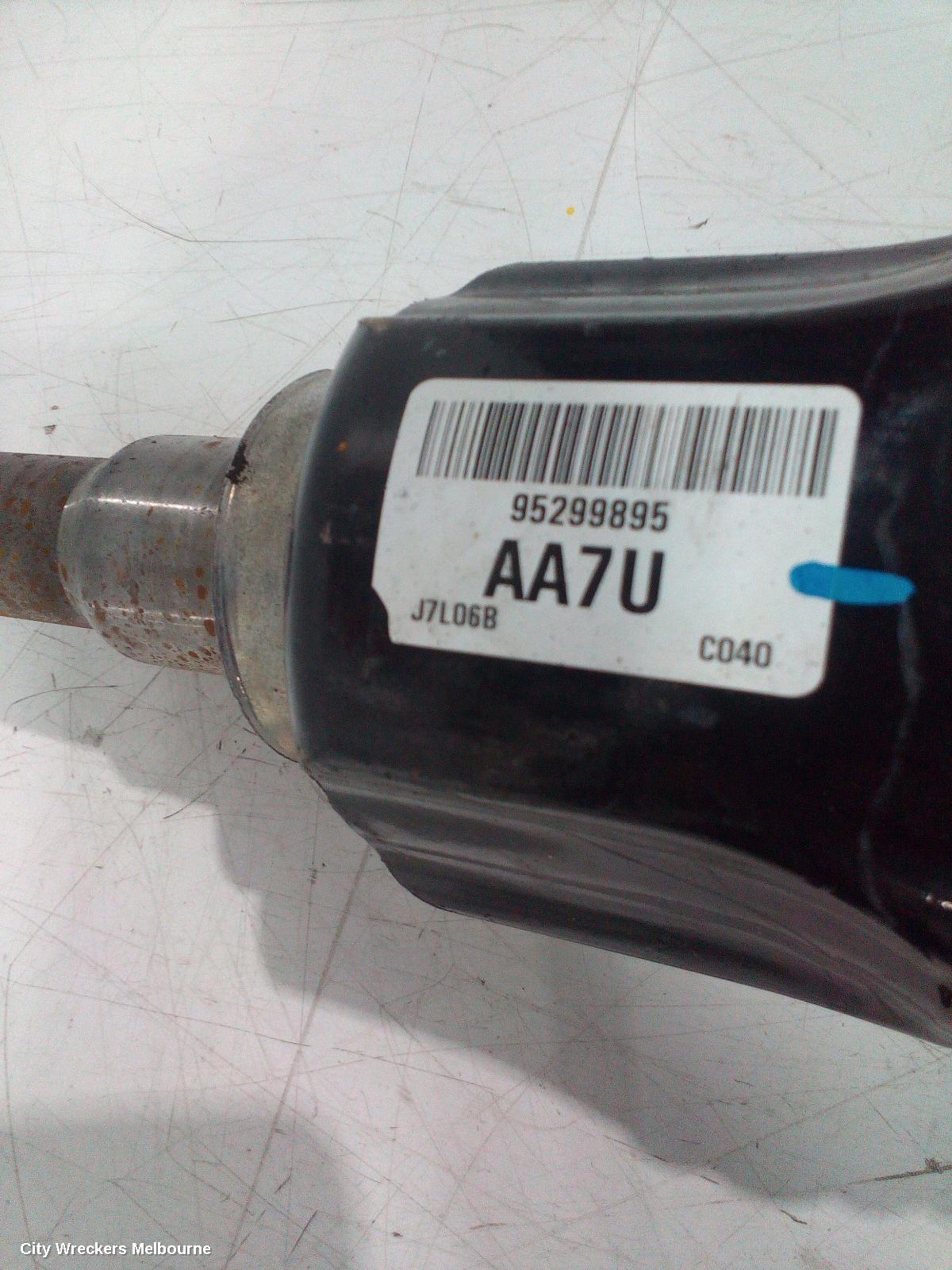 HOLDEN CAPTIVA LEFT DRIVESHAFT, FRONT, AUTO T/M, PETROL, 3.0, CG, 01/2011 - 06/2018 - Image 3