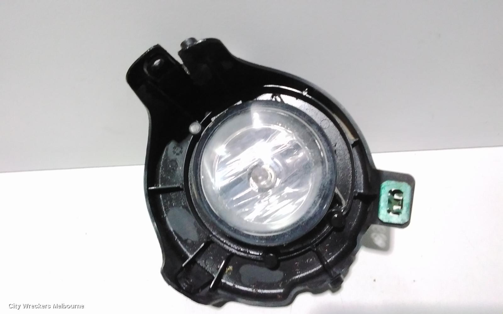 NISSAN NAVARA RIGHT INDICATOR/FOG/SIDE, D40, BUMPER FOGLAMP, ROUND TYPE, 09/2005 - 08/2015 - Image 2