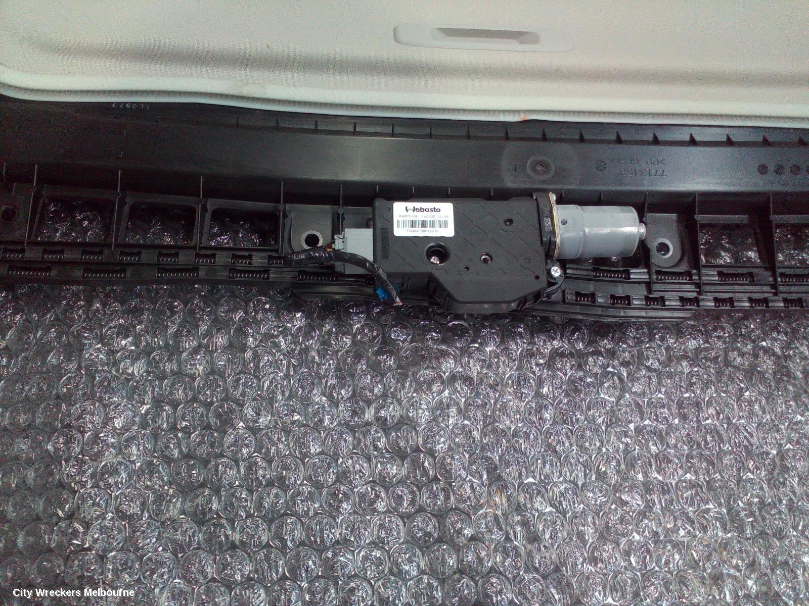 SUBARU XV ROOF GLASS/SUNROOF/T, G5X, 03/2017 - 06/2023 - Image 3