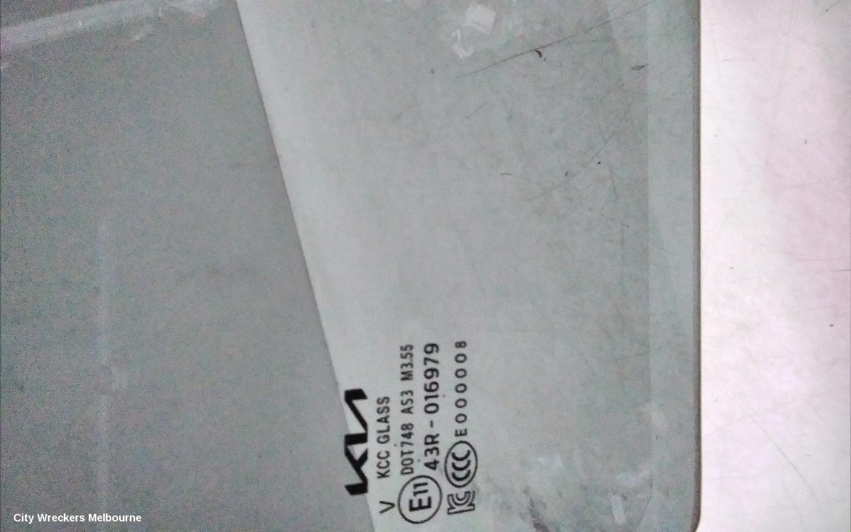 KIA SORENTO RIGHT REAR DOOR WINDOW, MQ4, PRIVACY TINT TYPE, 02/2020 ONWARDS - Image 3