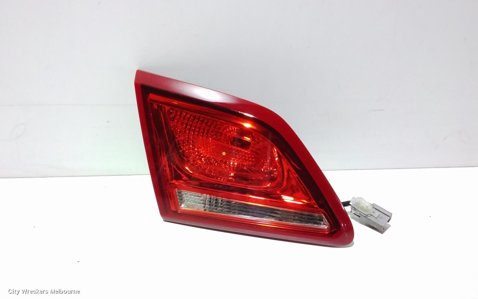 HOLDEN COMMODORE REAR GARNISH, BOOTLID LAMP (LH SIDE), VF, SEDAN, CLEAR TYPE, EVOKE/SV6/SS/INTERNATIONAL, 05/2013 - 12/2017 - Image 1