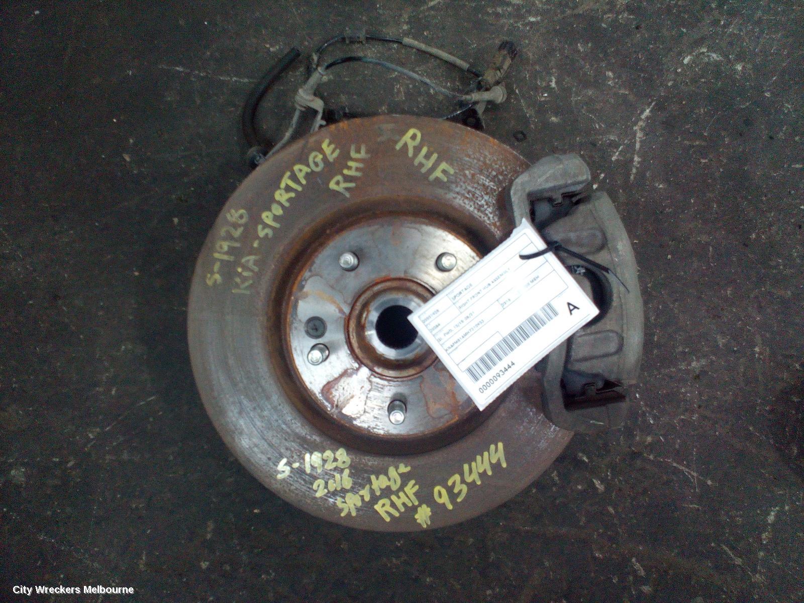 KIA SPORTAGE RIGHT FRONT HUB ASSEMBLY, QL, FWD, 10/2015 - 08/2021 - Image 1