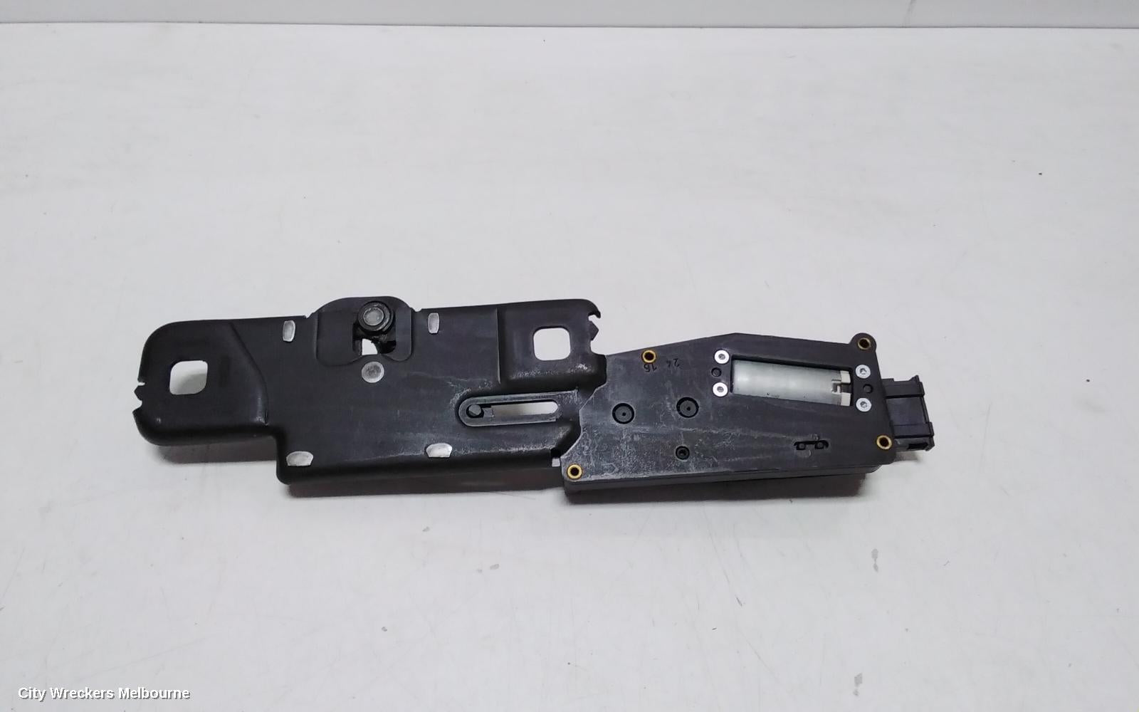AUDI Q5 DOOR/BOOT/GATE LOCK, TAILGATE LOCK, 8R, 03/2009 - 01/2017 - Image 3