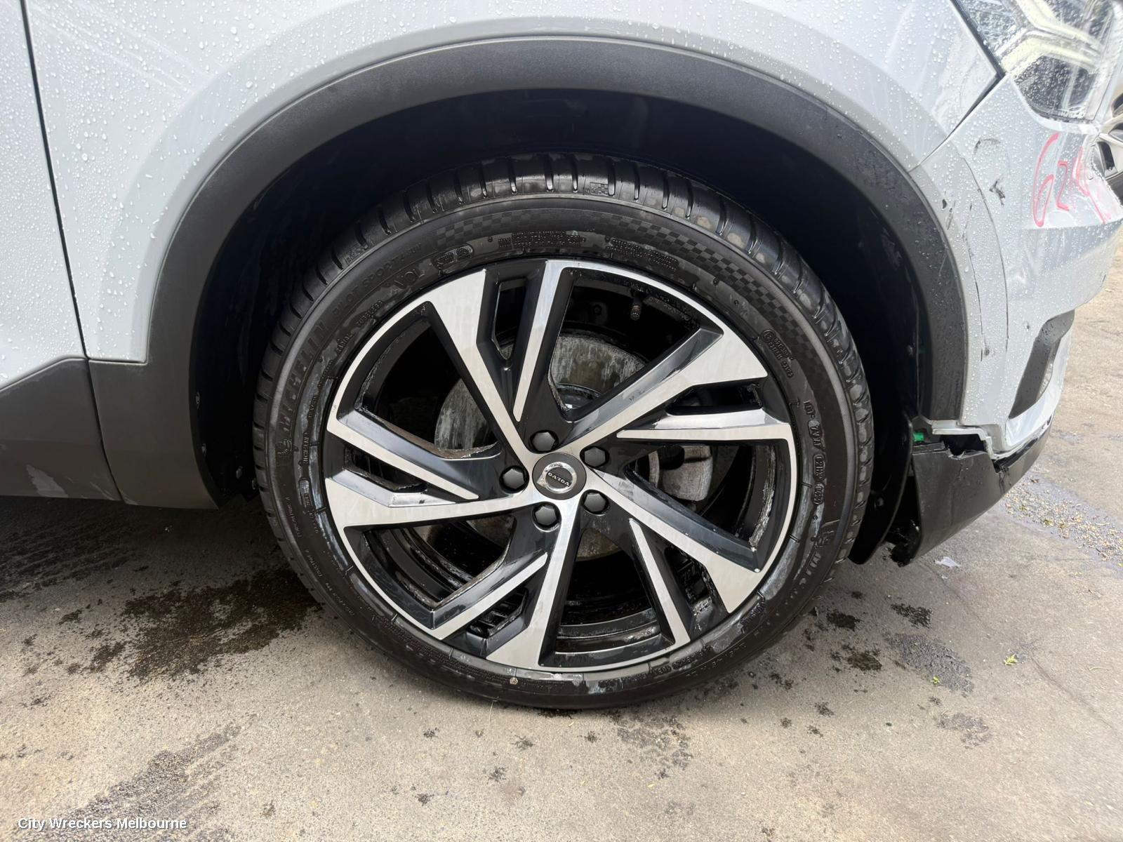 VOLVO XC40 WIPER ARM, FRONT (RH SIDE), 02/2018 ONWARDS - Image 1