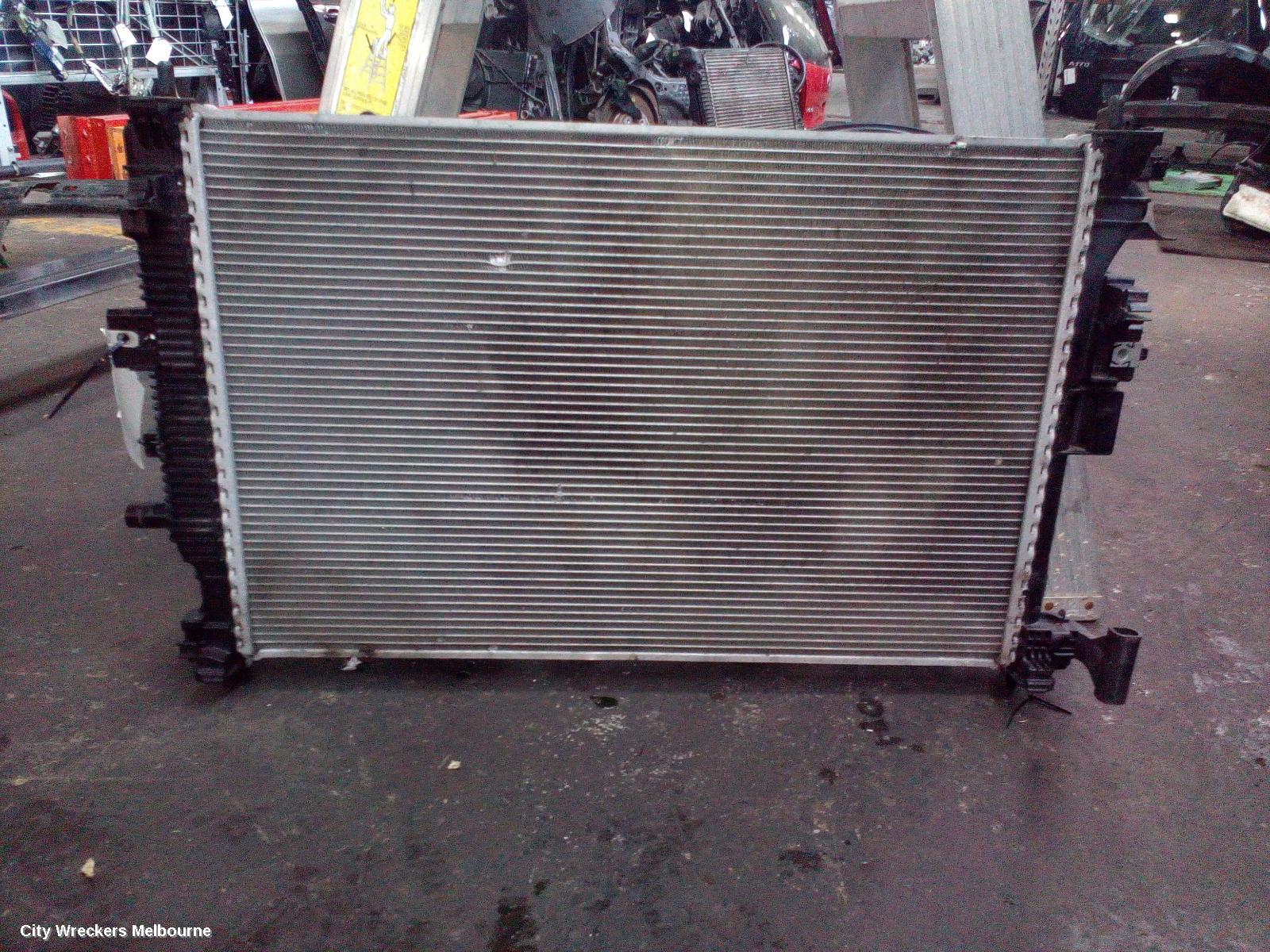 HOLDEN COMMODORE RADIATOR, AUTO, 3.6, PETROL, ZB, 10/2017 - 12/2020 - Image 3