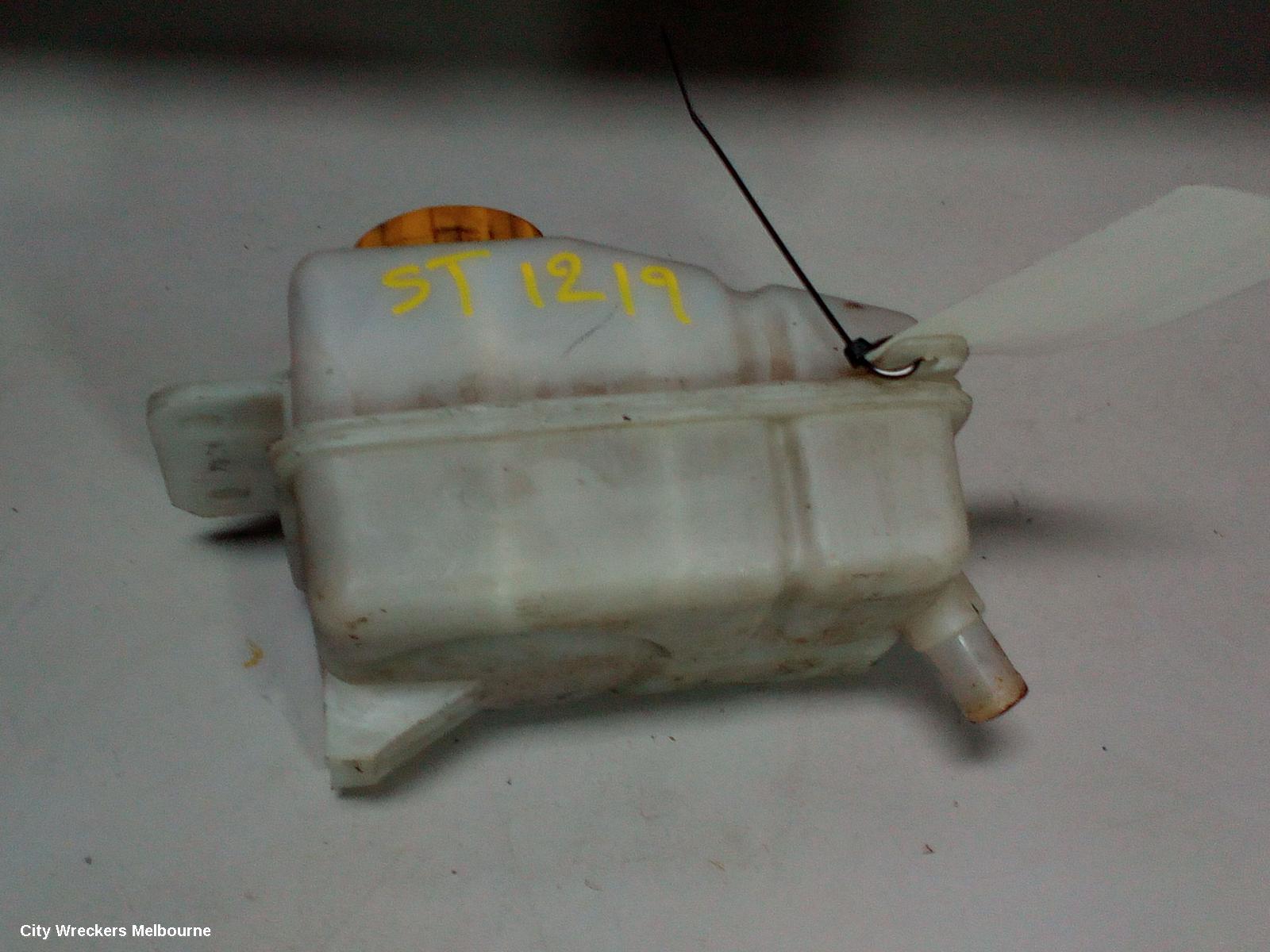HOLDEN BARINA WASHER BOTTLE, TK, HATCH, 12/2005 - 12/2012 - Image 2