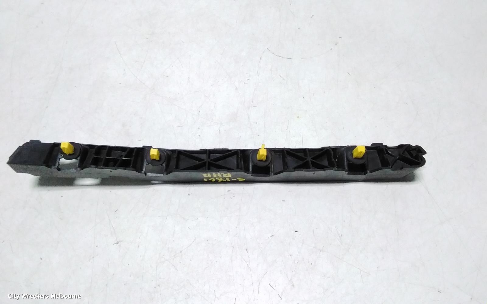 HYUNDAI TUCSON, TL, 06/2015 - 01/2021, RHR BAR BRAKET: 108926 - Image 3
