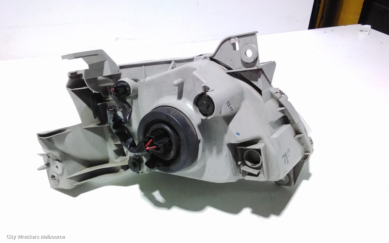 MAZDA MPV LEFT HEADLAMP, LW, LENS # STANLEY R6899, 08/1999 - 05/2002 - Image 2