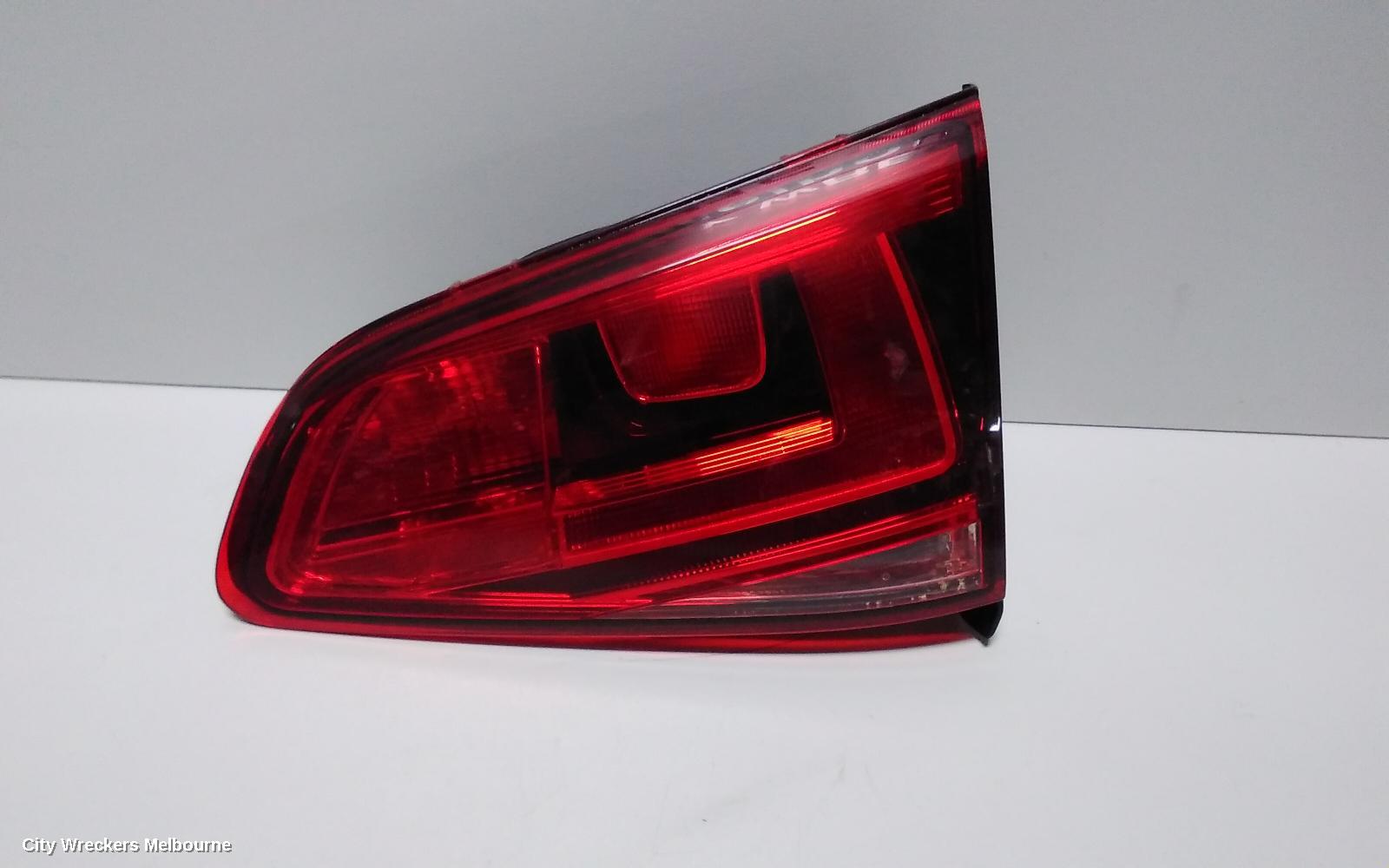 VOLKSWAGEN GOLF REAR GARNISH, TAILGATE LAMP (RH SIDE), GEN 7, HATCH, 04/2013 - 03/2017 - Image 2