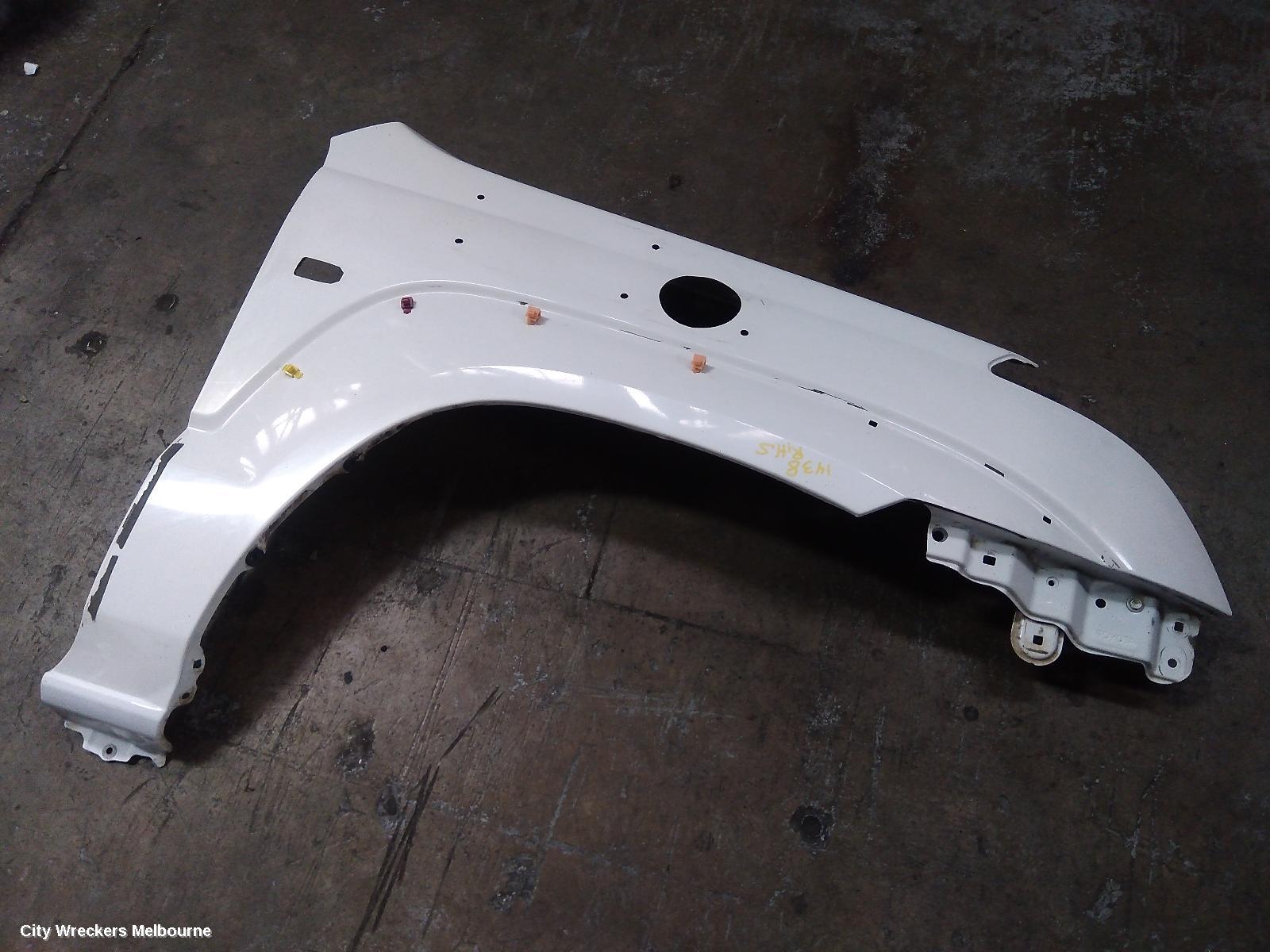 TOYOTA PRADO RIGHT GUARD, 120 SERIES, FLARED, W/ SNORKEL TYPE, 02/2003 - 10/2009 - Image 3