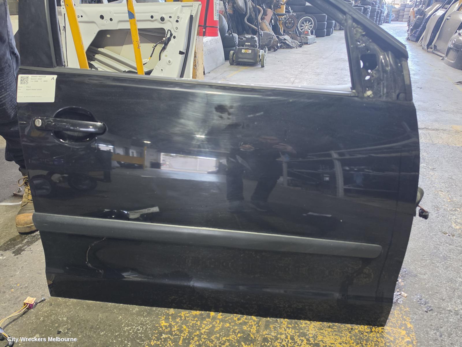 VOLKSWAGEN POLO RIGHT FRONT DOOR, 9N, 5DR HATCH/SEDAN, 07/2002 - 04/2010 - Image 3