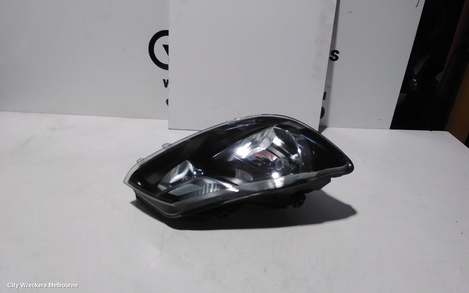 VOLKSWAGEN CADDY RIGHT HEADLAMP, 2K, H4 TYPE, 08/2010 - 06/2015 - Image 2