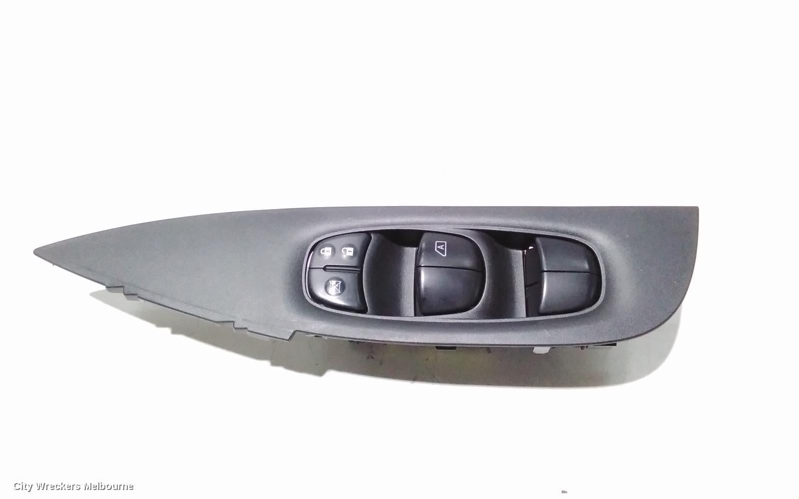 NISSAN XTRAIL PWR DR WIND SWITCH, RH FRONT (MASTER SWITCH), T32, 02/2014 ONWARDS - Image 1