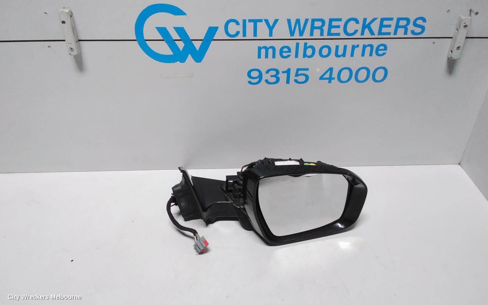 LAND ROVER RANGEROVER EVOQUE RIGHT DOOR MIRROR, L538, NON MEMORY, W/ FLASHER TYPE, 01/2014 - 08/2015 - Image 1