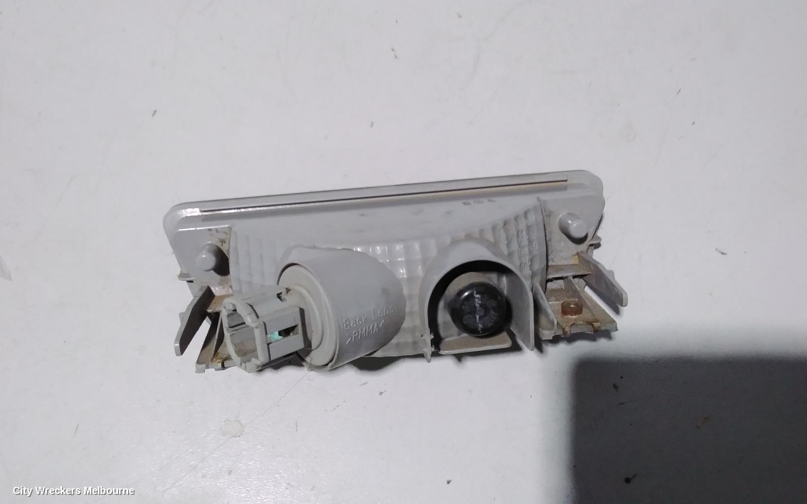 NISSAN XTRAIL LEFT TAILLIGHT, T31, BUMPER REFLECTOR, 09/2007 - 12/2013 - Image 3