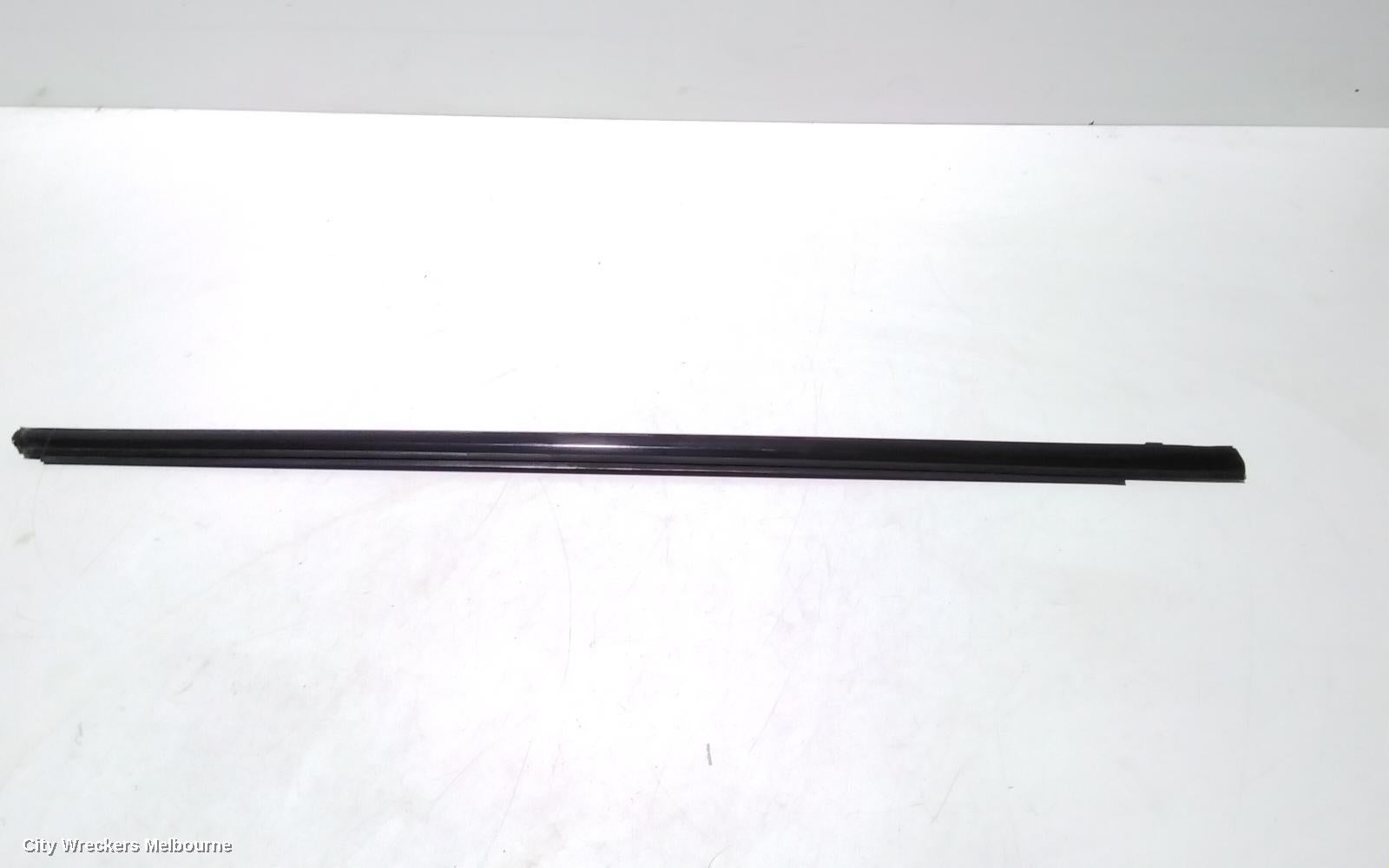 SUBARU XV DOOR MOULD, DOOR BELT ~ THE ONE UNDER THE WINDOW GLASS !!: 92709, G4X, 08/2011 - 04/2017 - Image 1