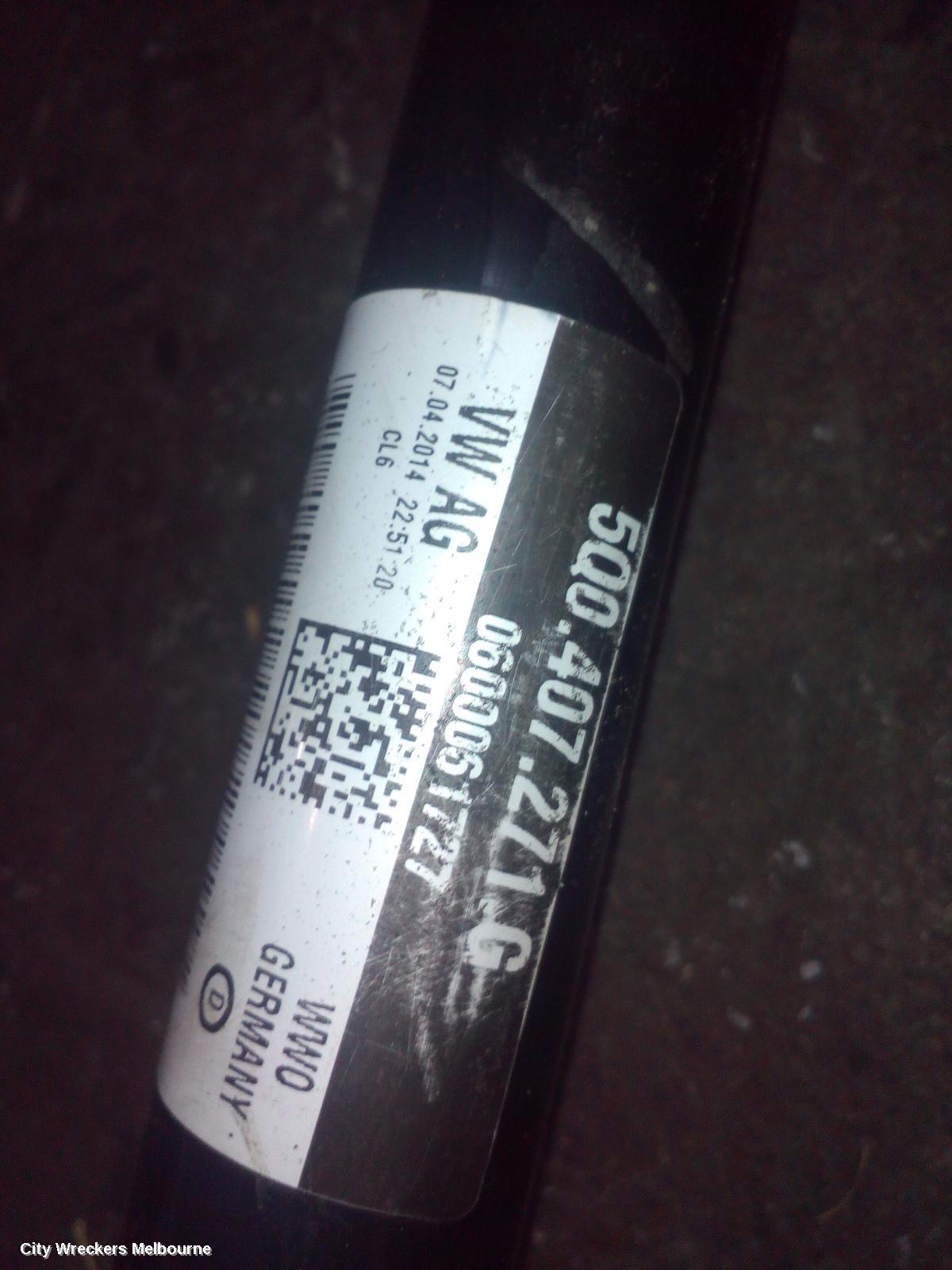 SKODA OCTAVIA LEFT DRIVESHAFT, NE, 09/2013 - 09/2020 - Image 1
