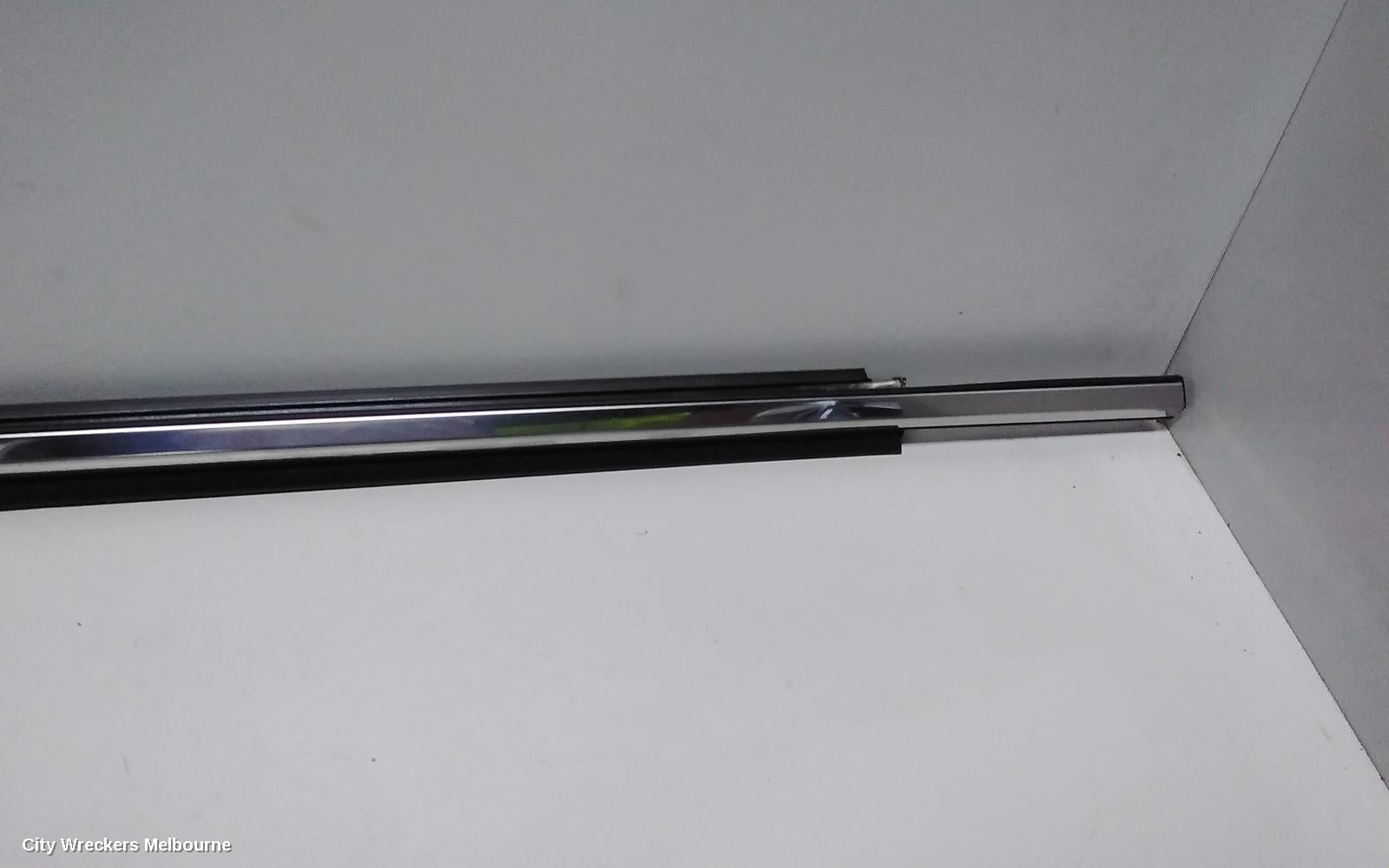 MAZDA CX9 DOOR MOULD, UPPER WINDOW MOULD RIGHT FRONT: 65477, RH FRONT, TC, W/ CHROME TYPE, 07/2016 ONWARDS - Image 2