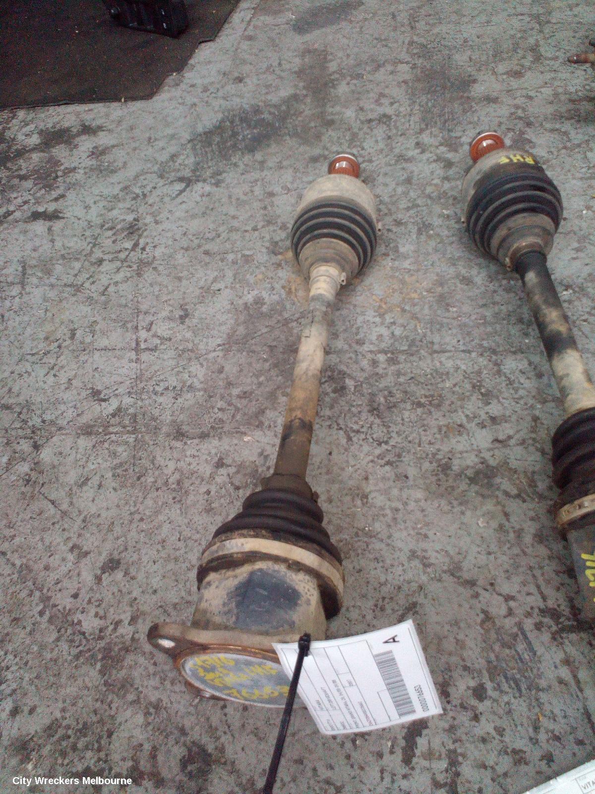 SUZUKI VITARA LEFT DRIVESHAFT, FRONT, GRAND VITARA, JB, 04/2005 - 09/2008 - Image 1