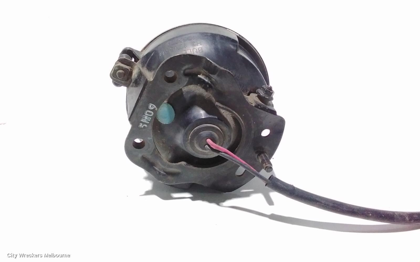 HOLDEN COMMODORE LEFT INDICATOR/FOG/SIDE, BUMPER FOGLAMP, VZ, CALAIS/BERLINA/SVZ, 08/2004 - 09/2007 - Image 2