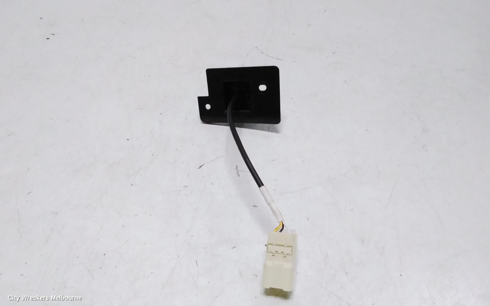 MITSUBISHI OUTLANDER REVERSE CAMERA, REVERSE CAMERA, ZK, 04/2015 ONWARDS - Image 3