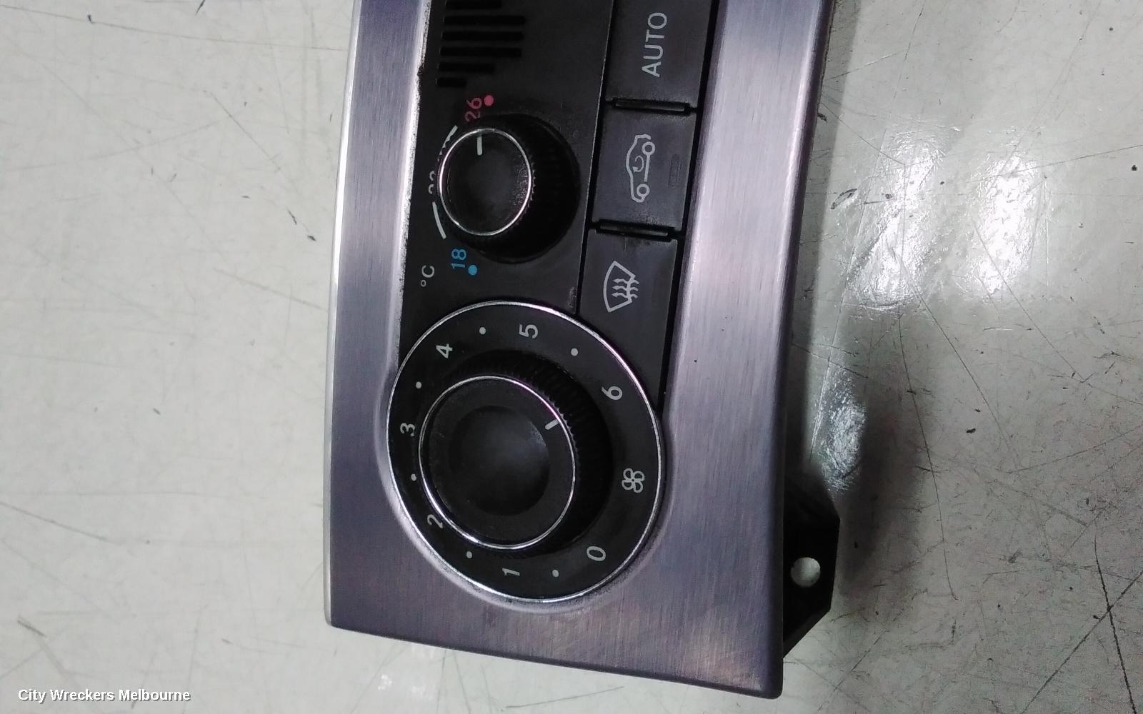 MERCEDES CLC CLASS HEATER/AC CONTROLS, CL203, NON DISPLAY SCREEN, 08/2008 - 03/2011 - Image 3