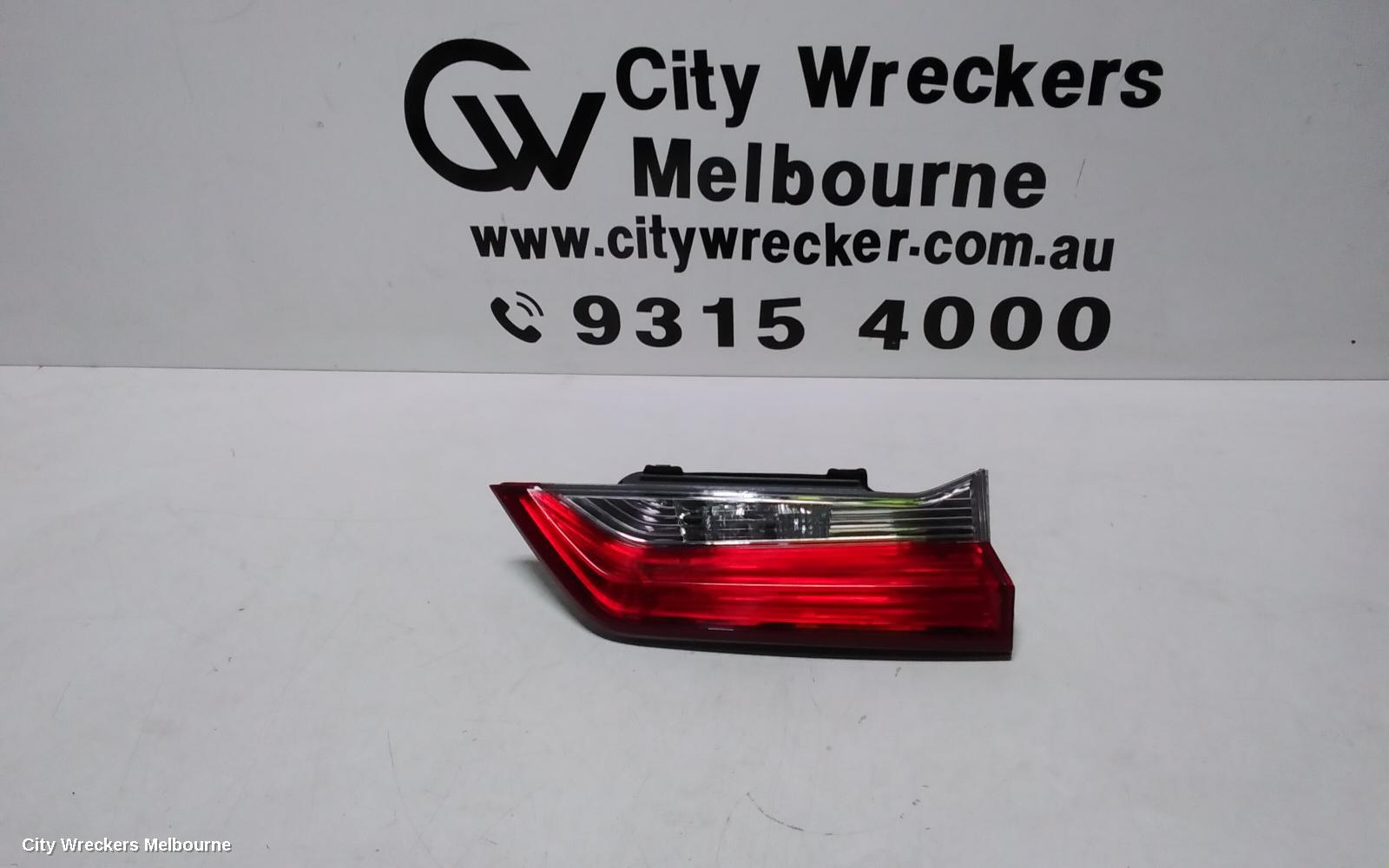 HONDA CRV REAR GARNISH, TAILGATE LAMP (RH SIDE), RW, 05/2017 - 06/2019 - Image 1