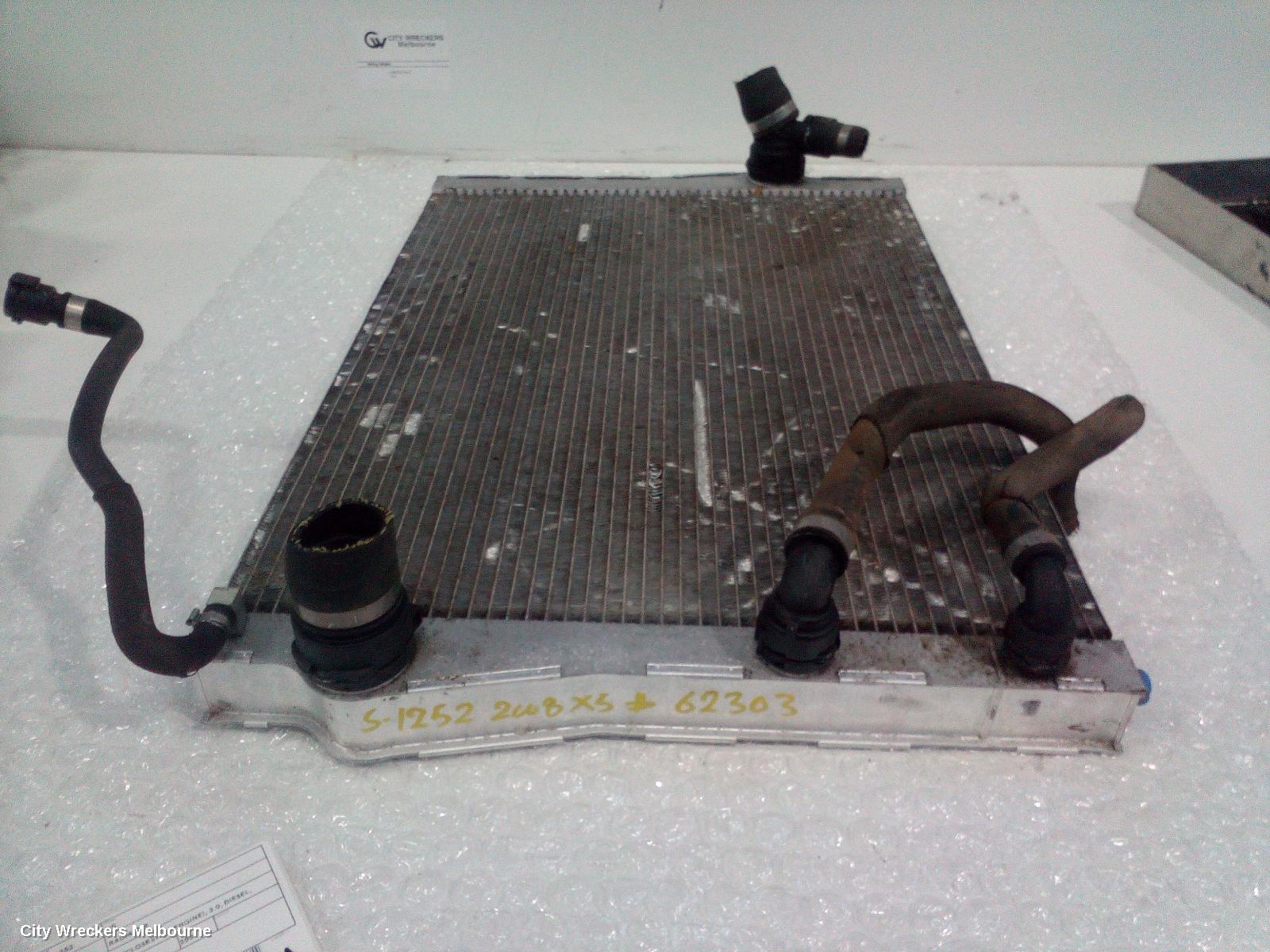 BMW X5 RADIATOR, PRIMARY RADIATOR (CLOSEST TO ENGINE), 3.0, DIESEL, M57N/M57/T2/N57/N57S, E70, 01/2007 - 08/2013 - Image 2