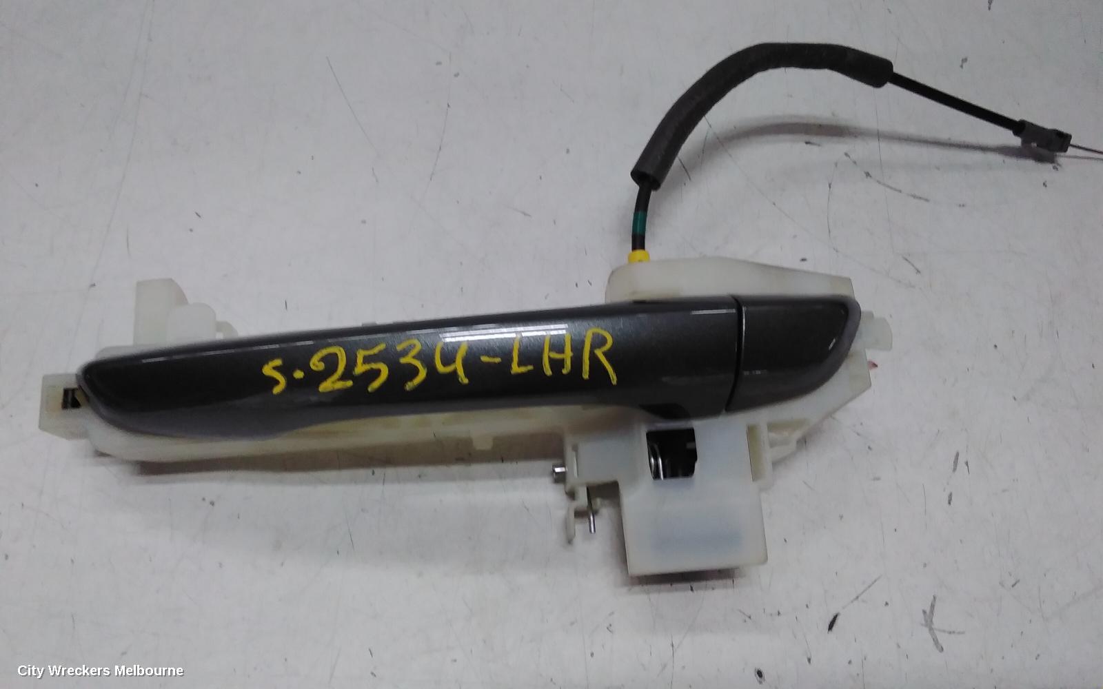 HYUNDAI I30 DOOR HANDLE, LH REAR, OUTER, NON KEYLESS ENTRY TYPE, PD, HATCH/FASTBACK, 03/2017 ONWARDS - Image 2