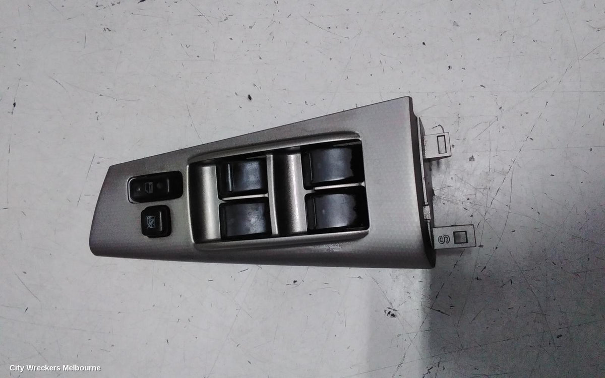 TOYOTA COROLLA PWR DR WIND SWITCH, RH FRONT (MASTER SWITCH), 4 SWITCH TYPE, ALL DOORS AUTO TYPE, ZZE122, 12/2001 - 04/2007 - Image 1