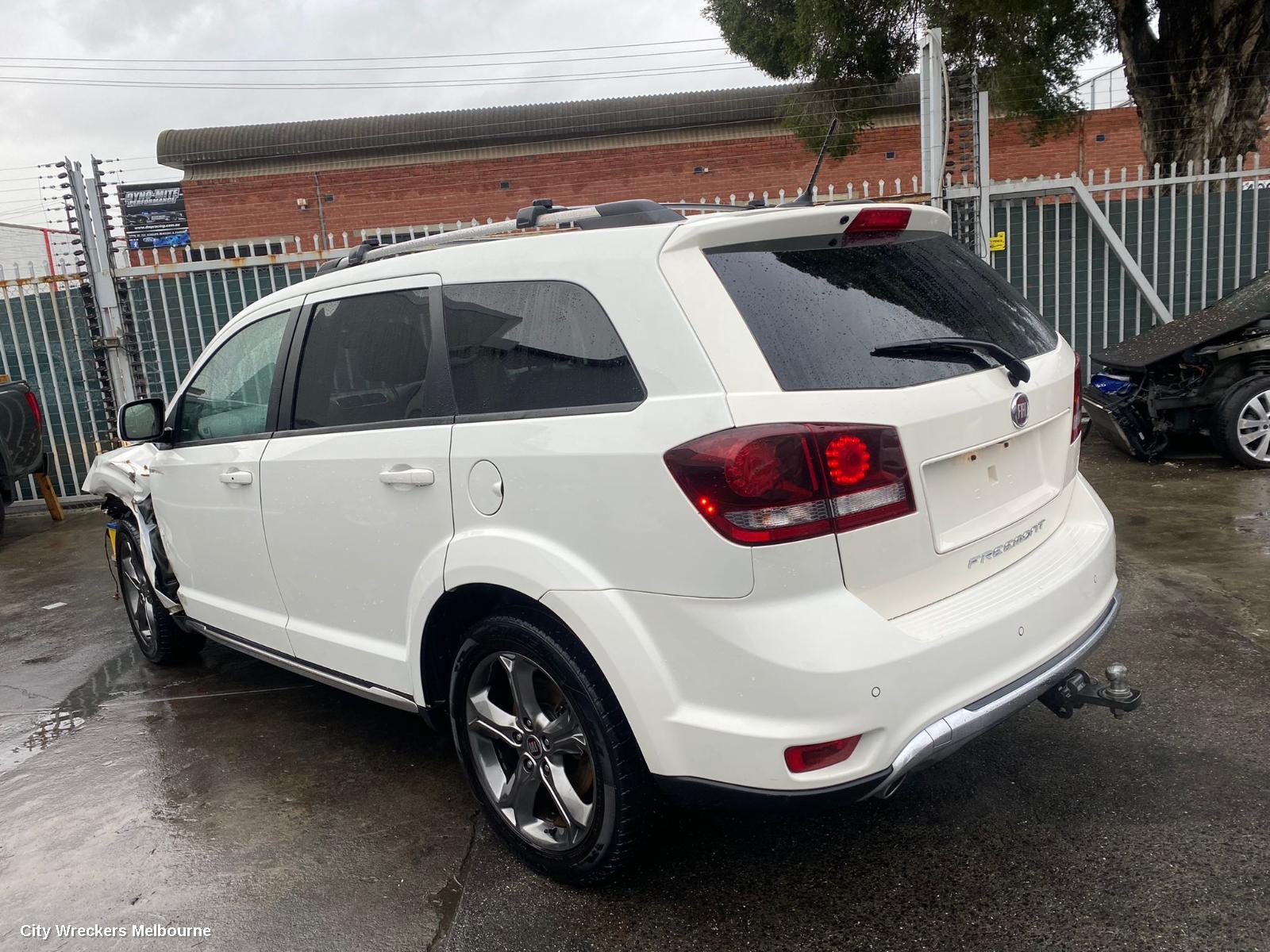 FIAT FREEMONT BOOTLID/TAILGATE, JF, 04/2013 - 01/2017 - Image 3