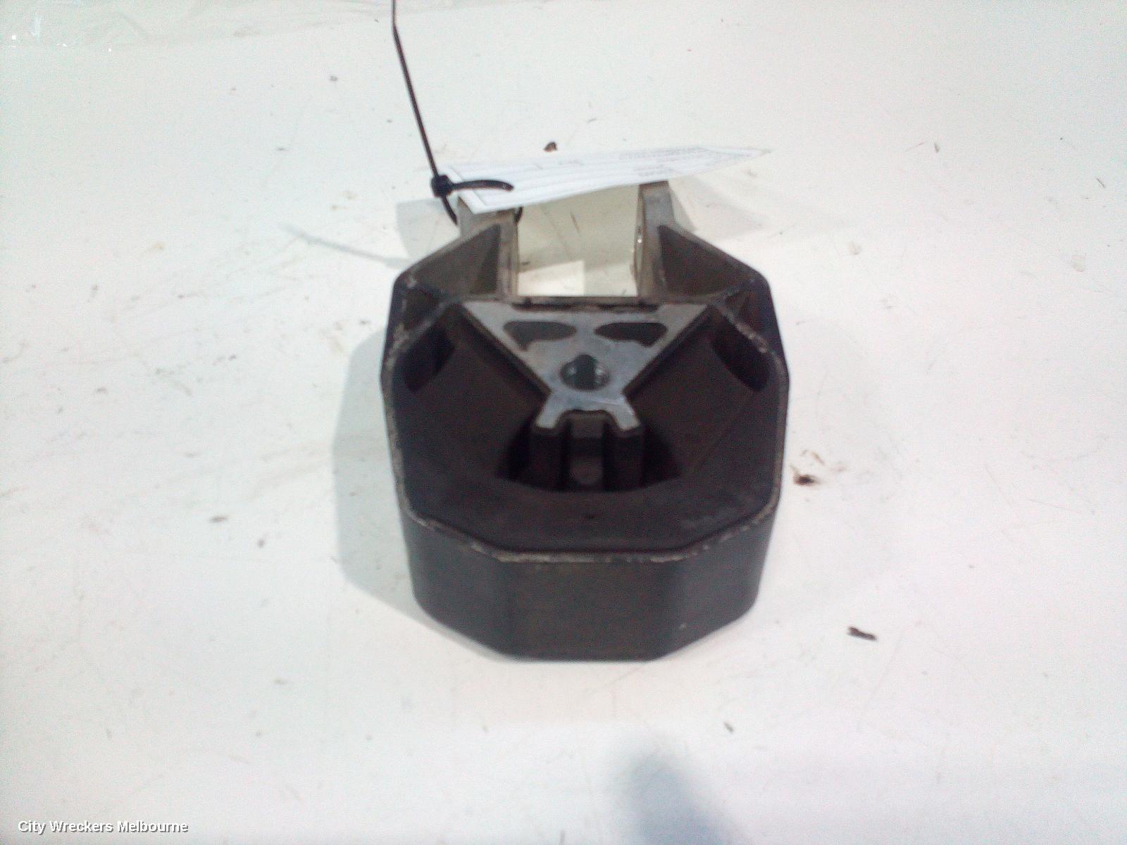 FORD ESCAPE MOUNT, ZG, 09/2016 - 05/2020 - Image 3